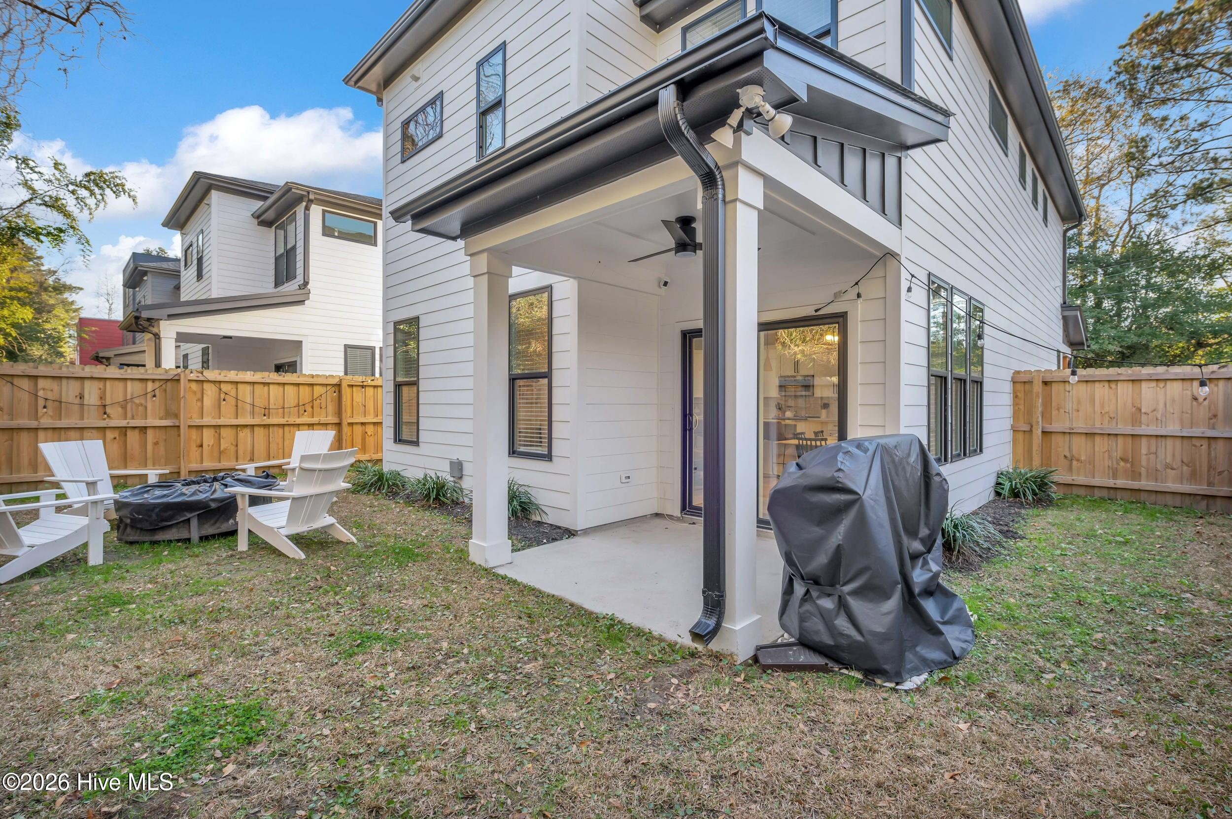 100553113 | Photo 30