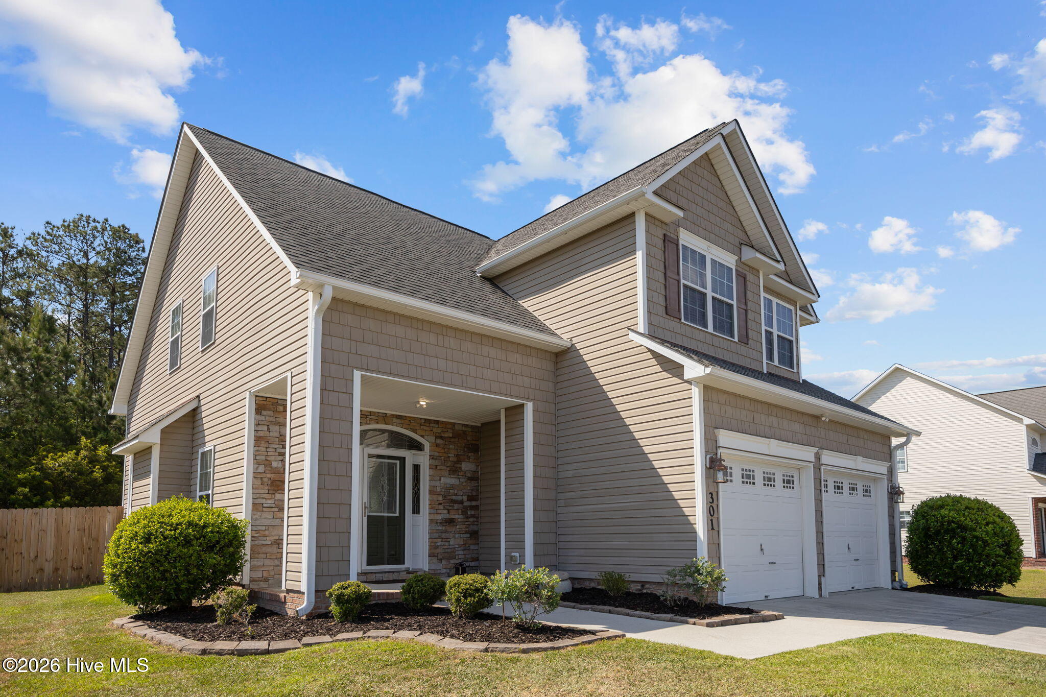 100569646 | Photo 44