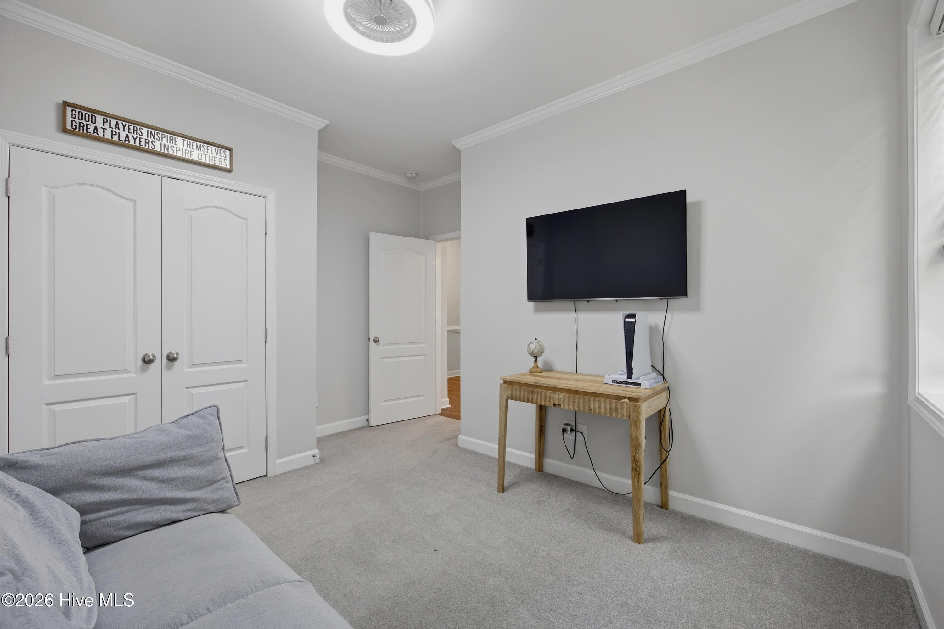 100563122 | Photo 38