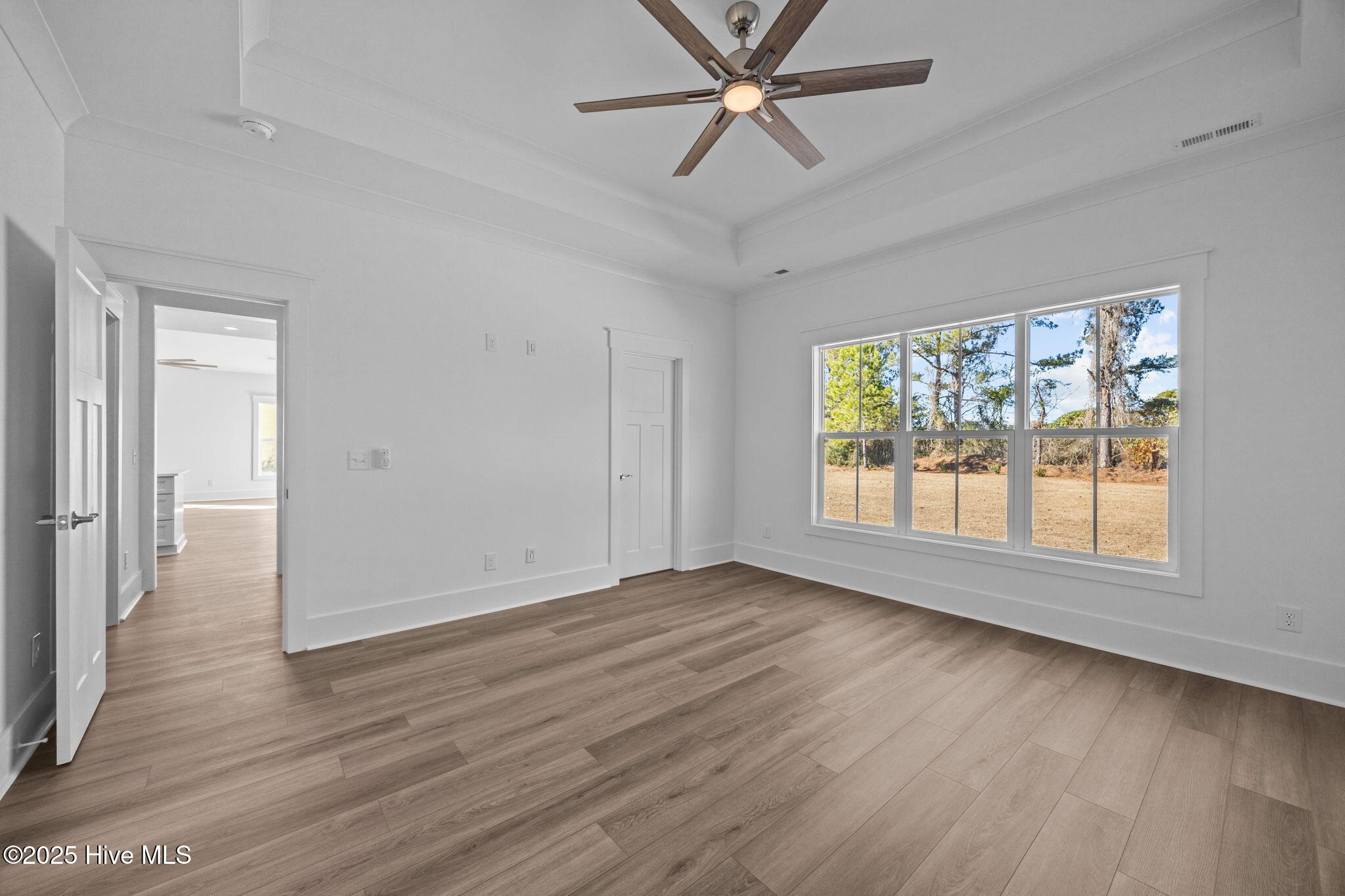 100532112 | Photo 22