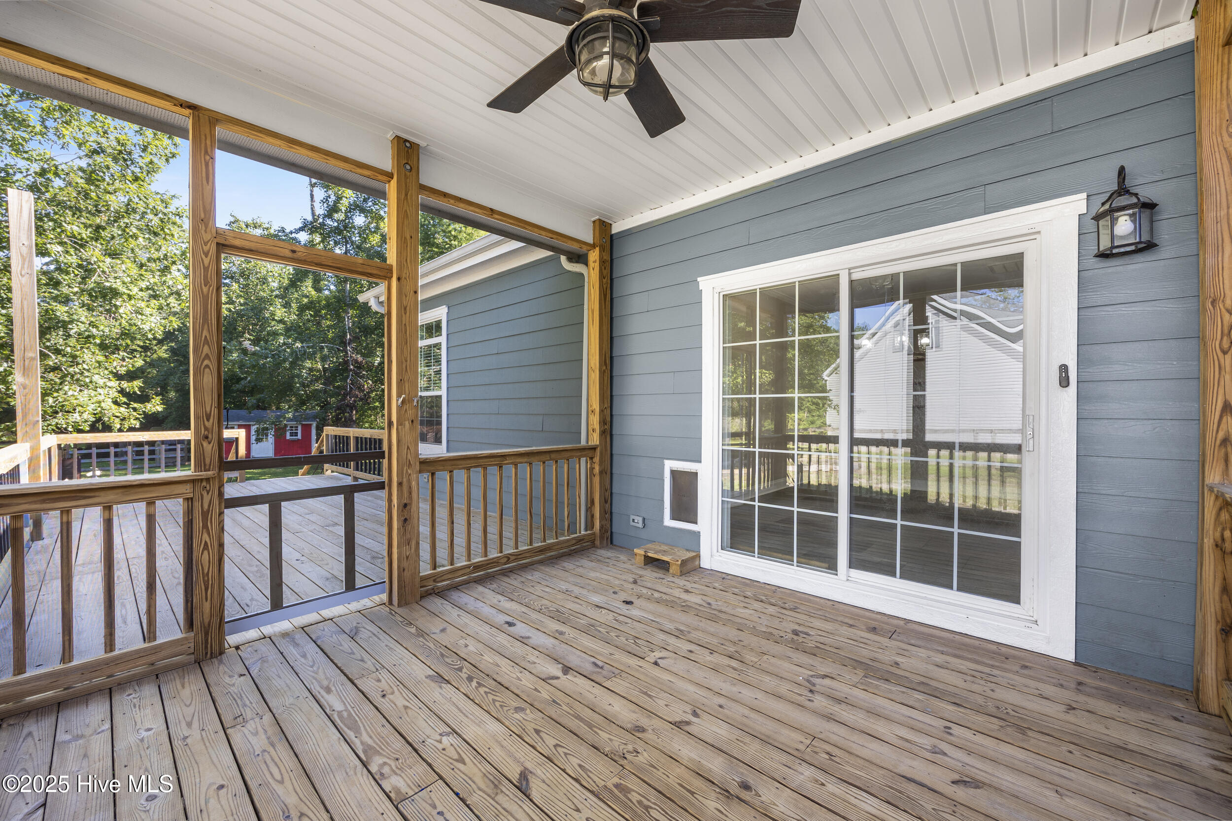 100528146 | Photo 39