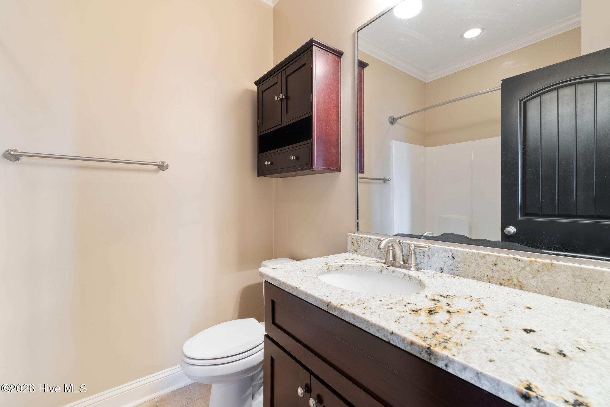 2nd floor full bath