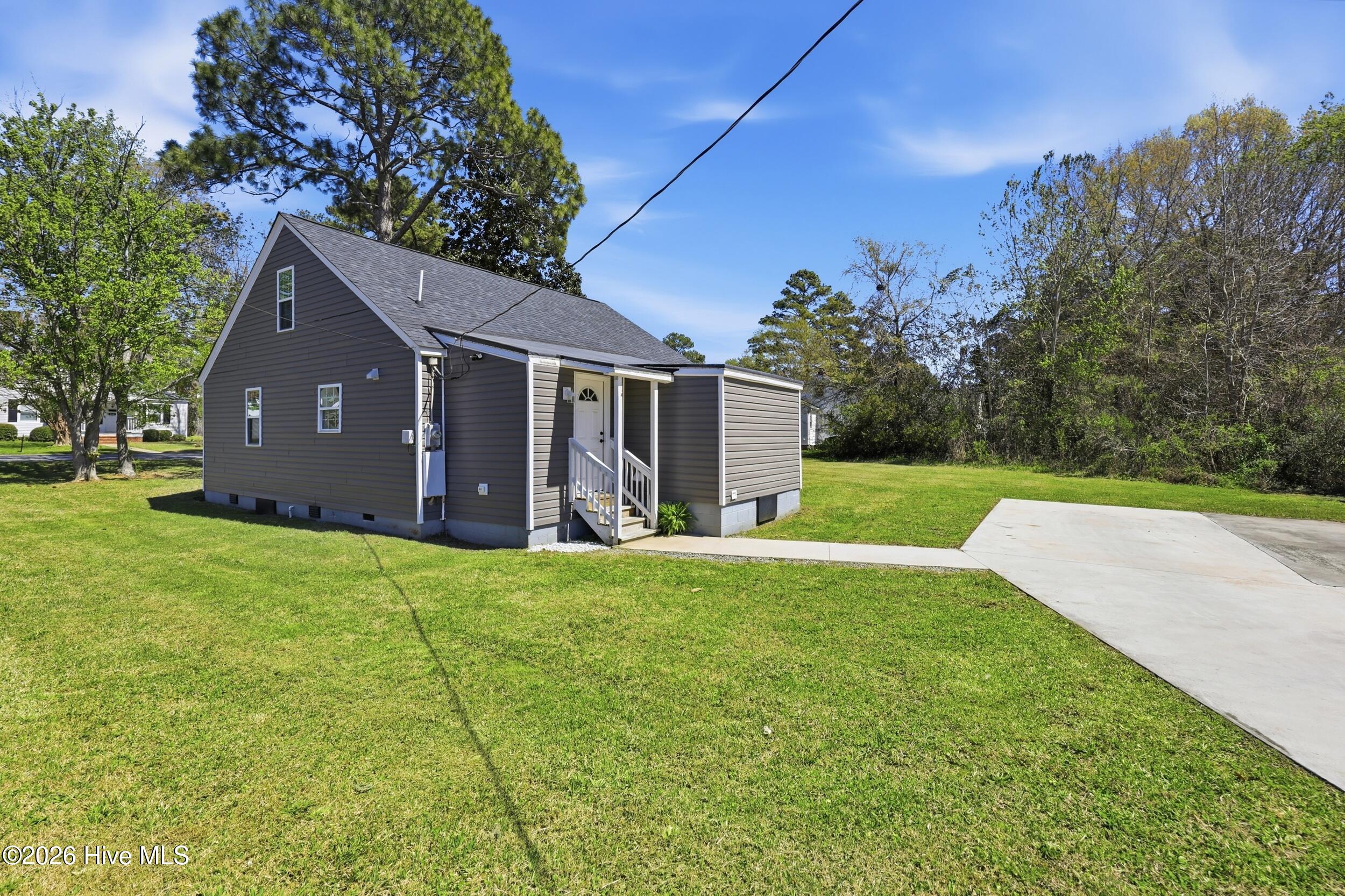 901 Tuscarora Avenue, Elizabeth City, NC, 27909