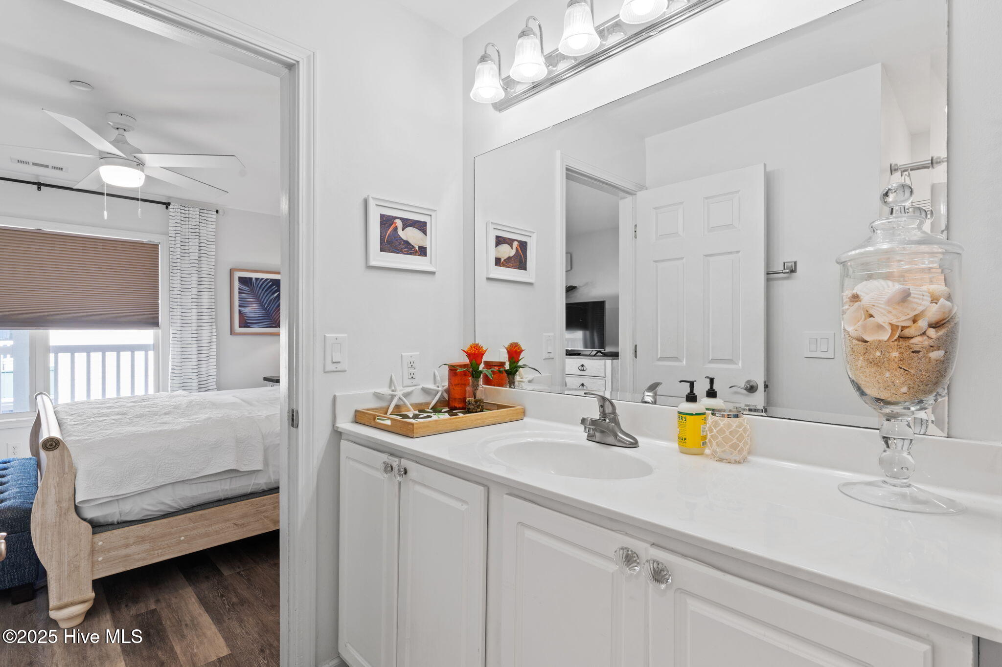 100539648 | Photo 14