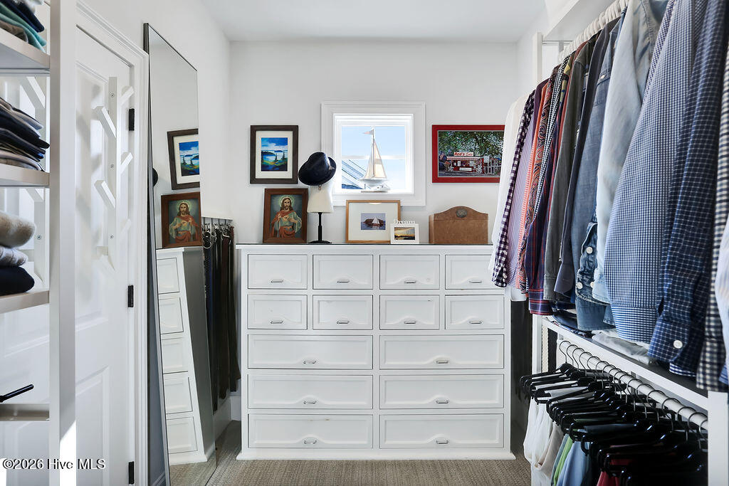 100553460 | Photo 32