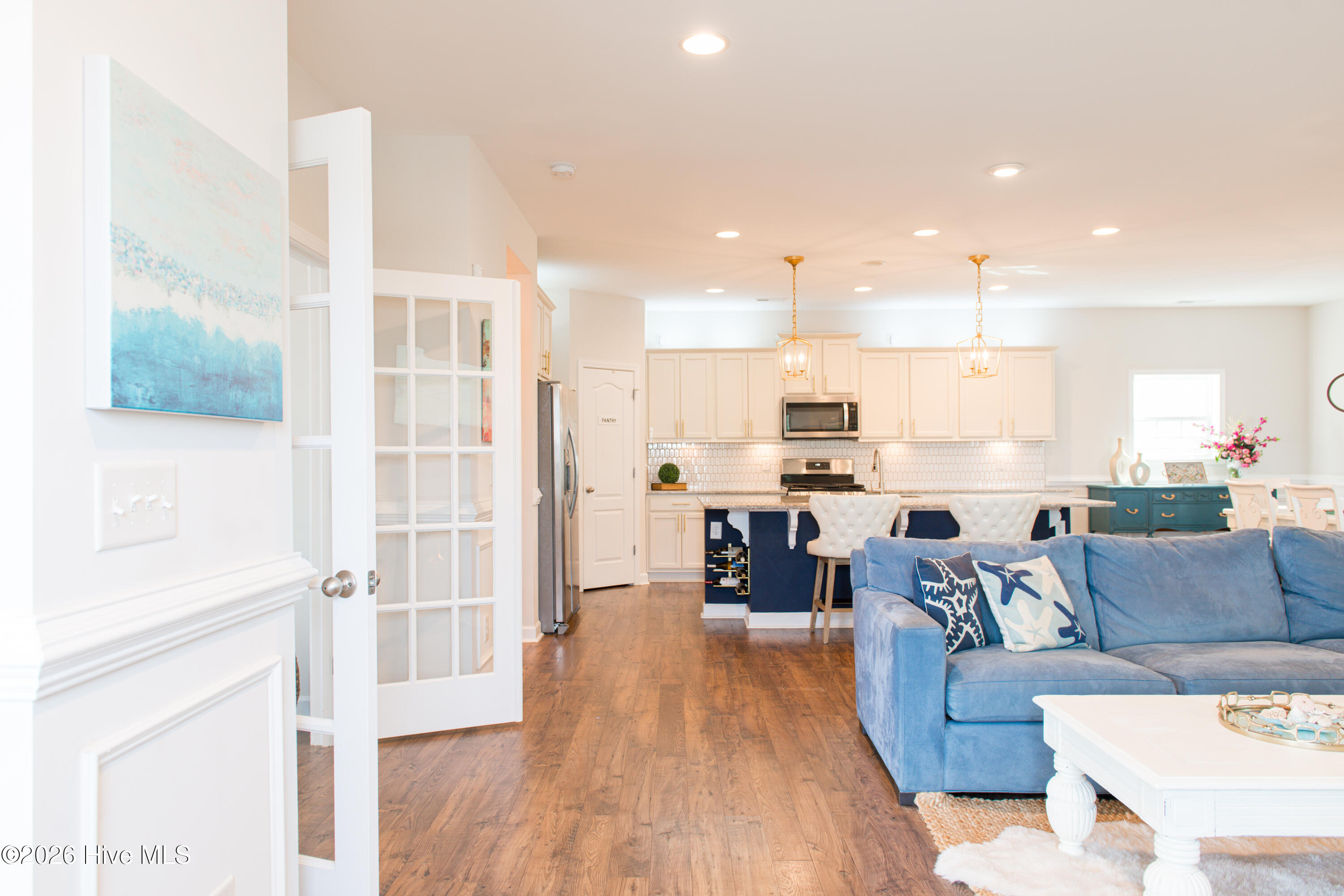 100553432 | Photo 15