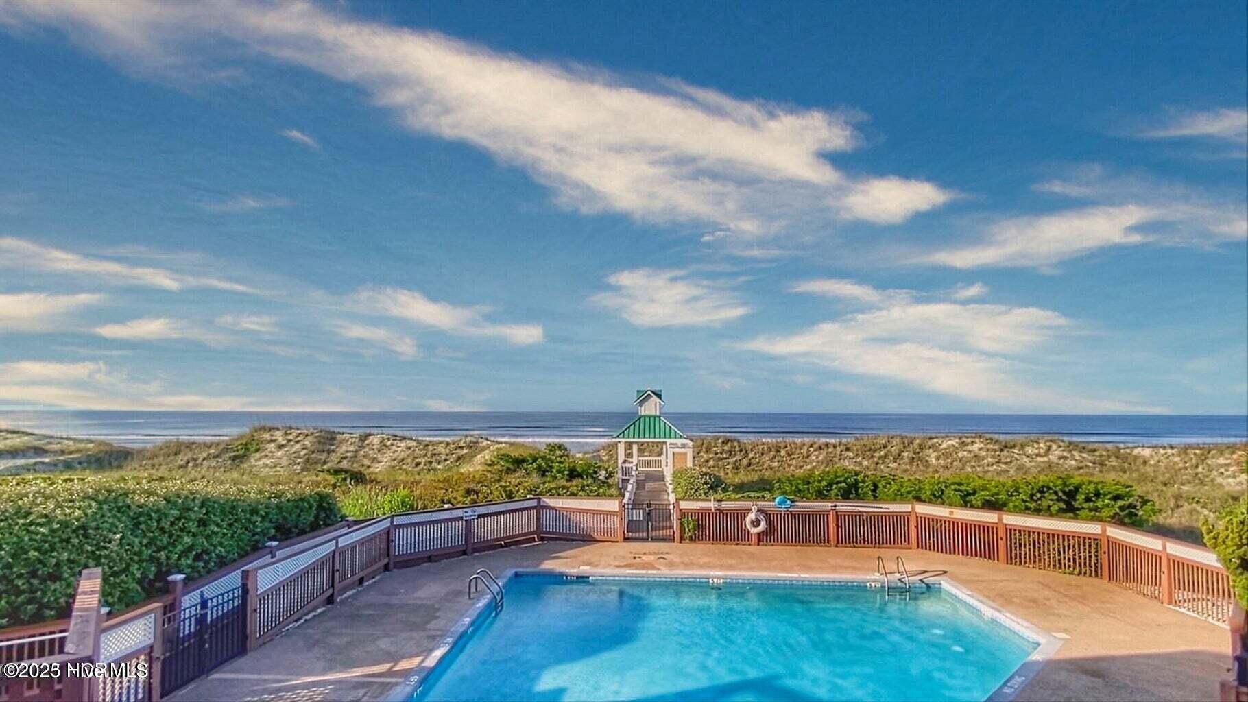 100543125 | Photo 67