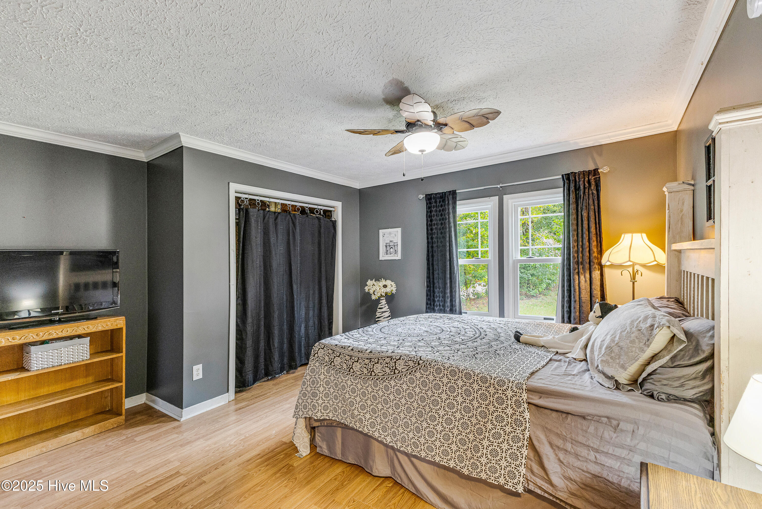 100531169 | Photo 43