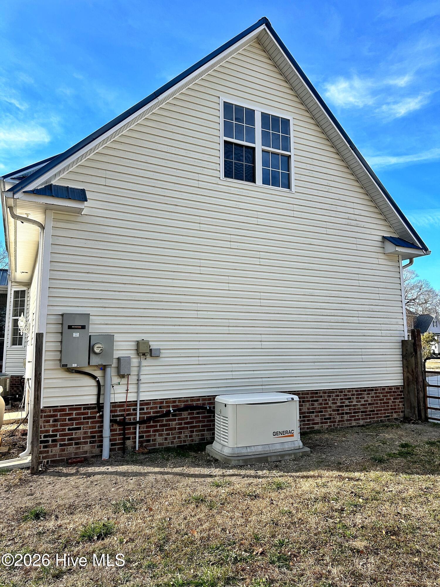 100551305 | Photo 54