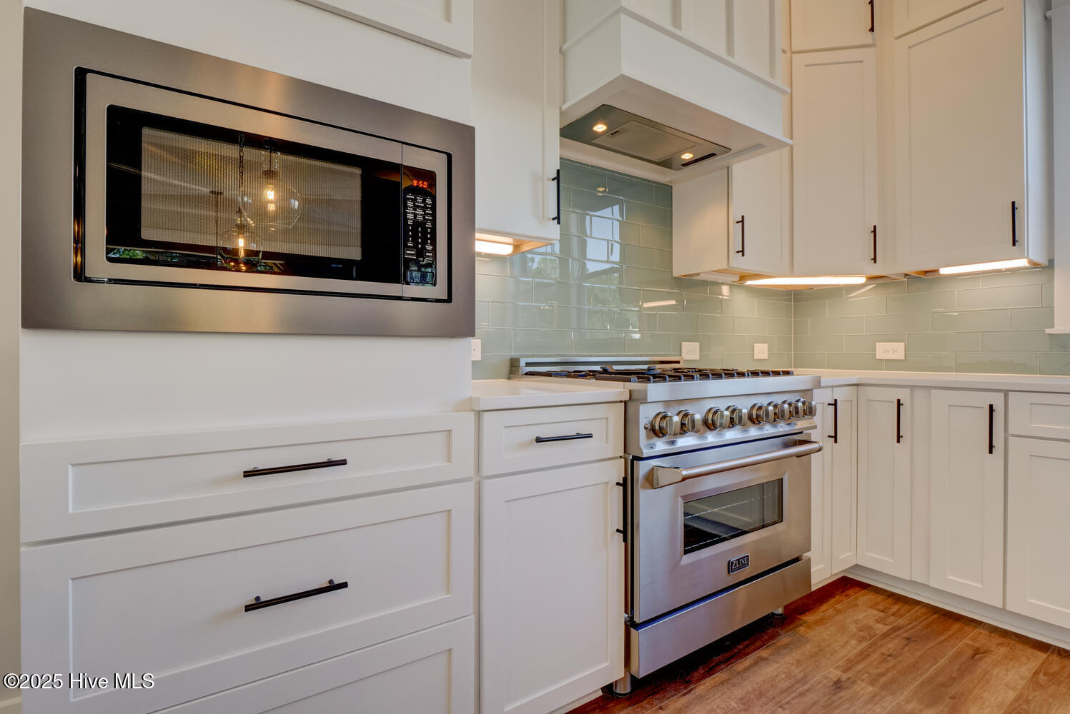 100539915 | Photo 12