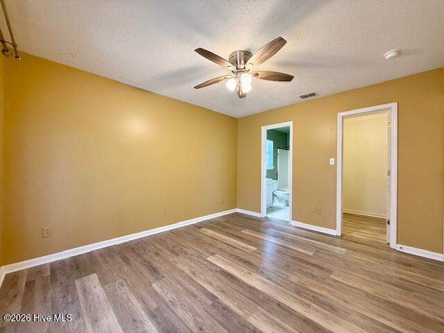 100560206 | Photo 11