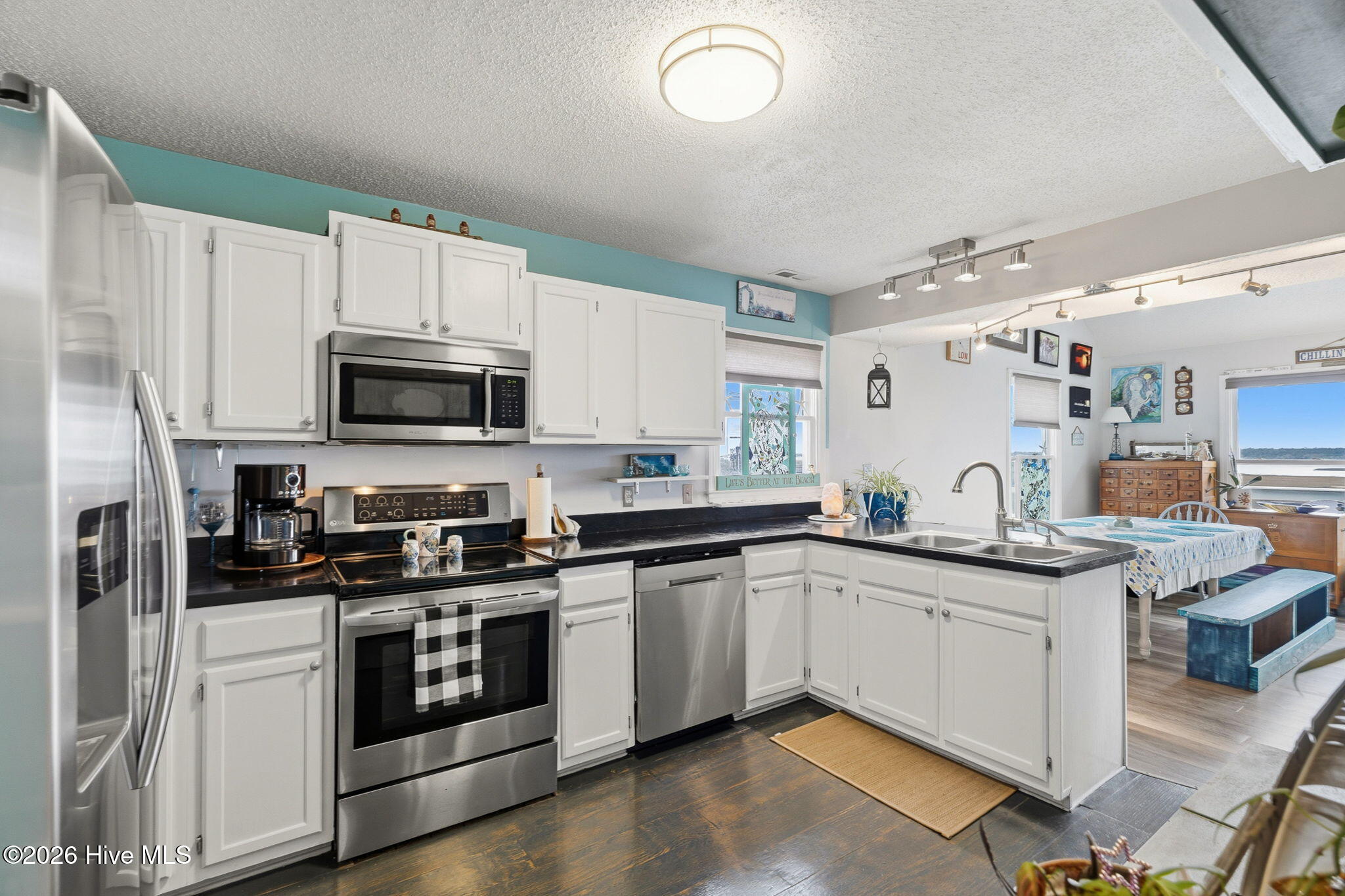 100551254 | Photo 12