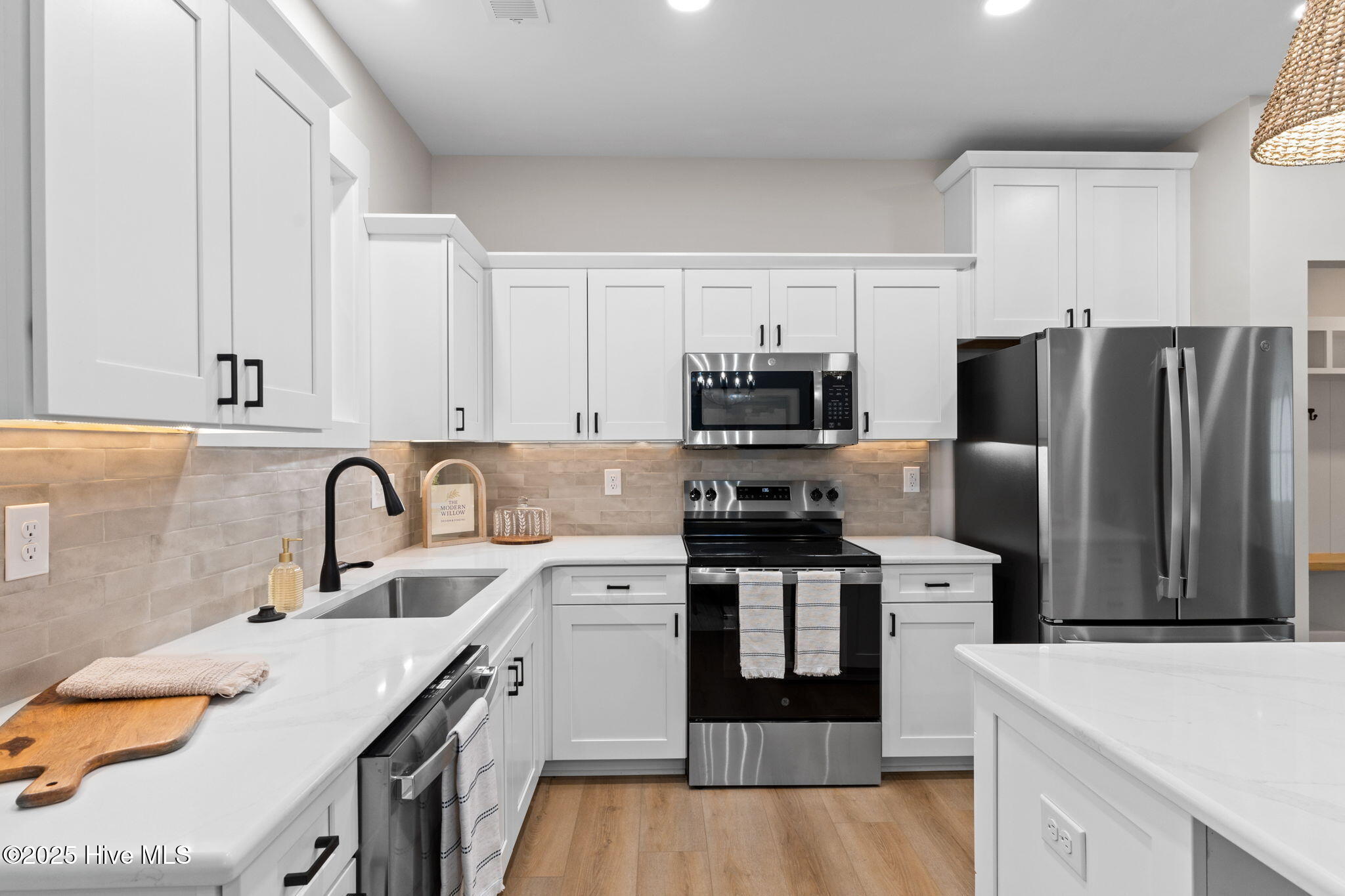 100537553 | Photo 18