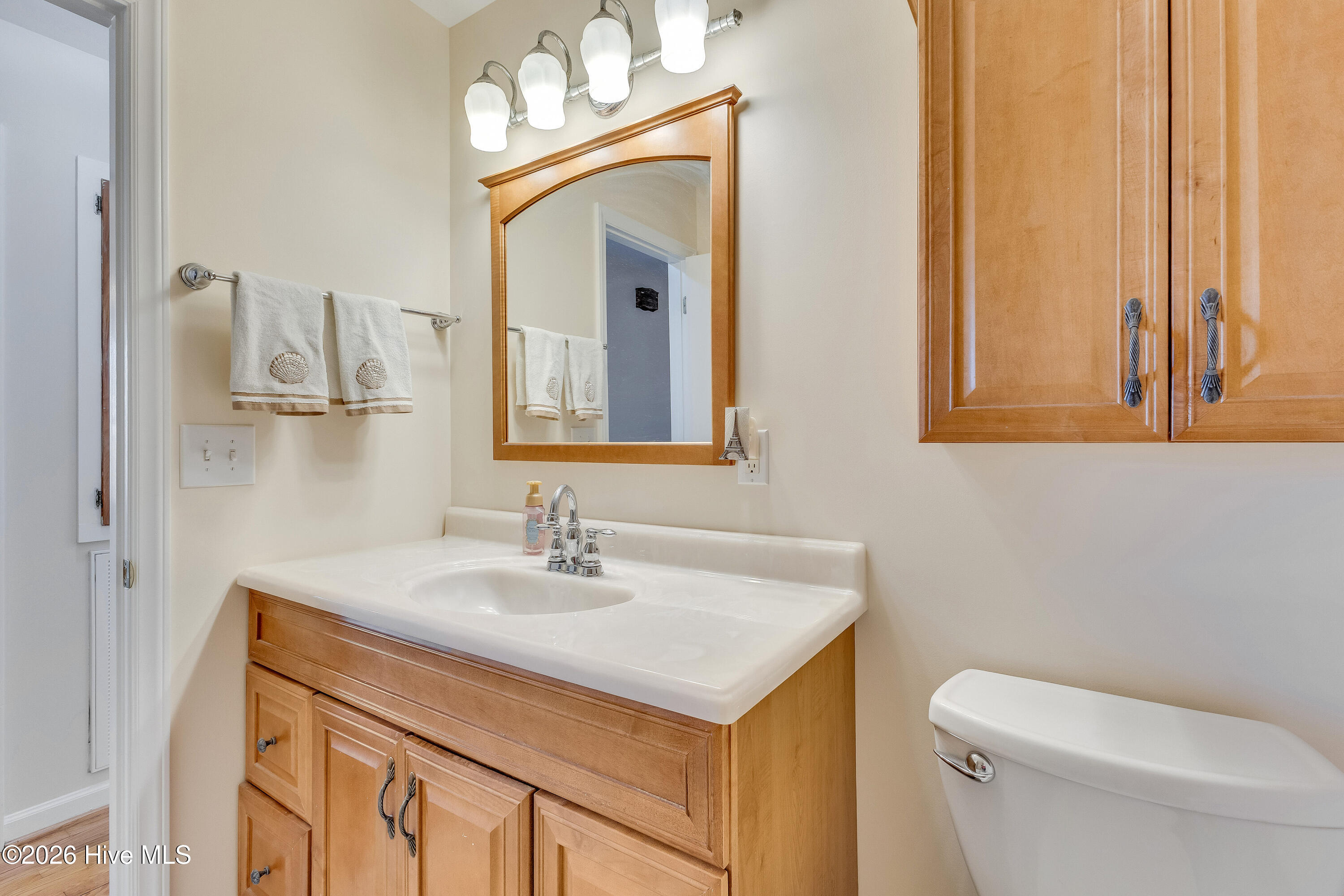 100554925 | Photo 25