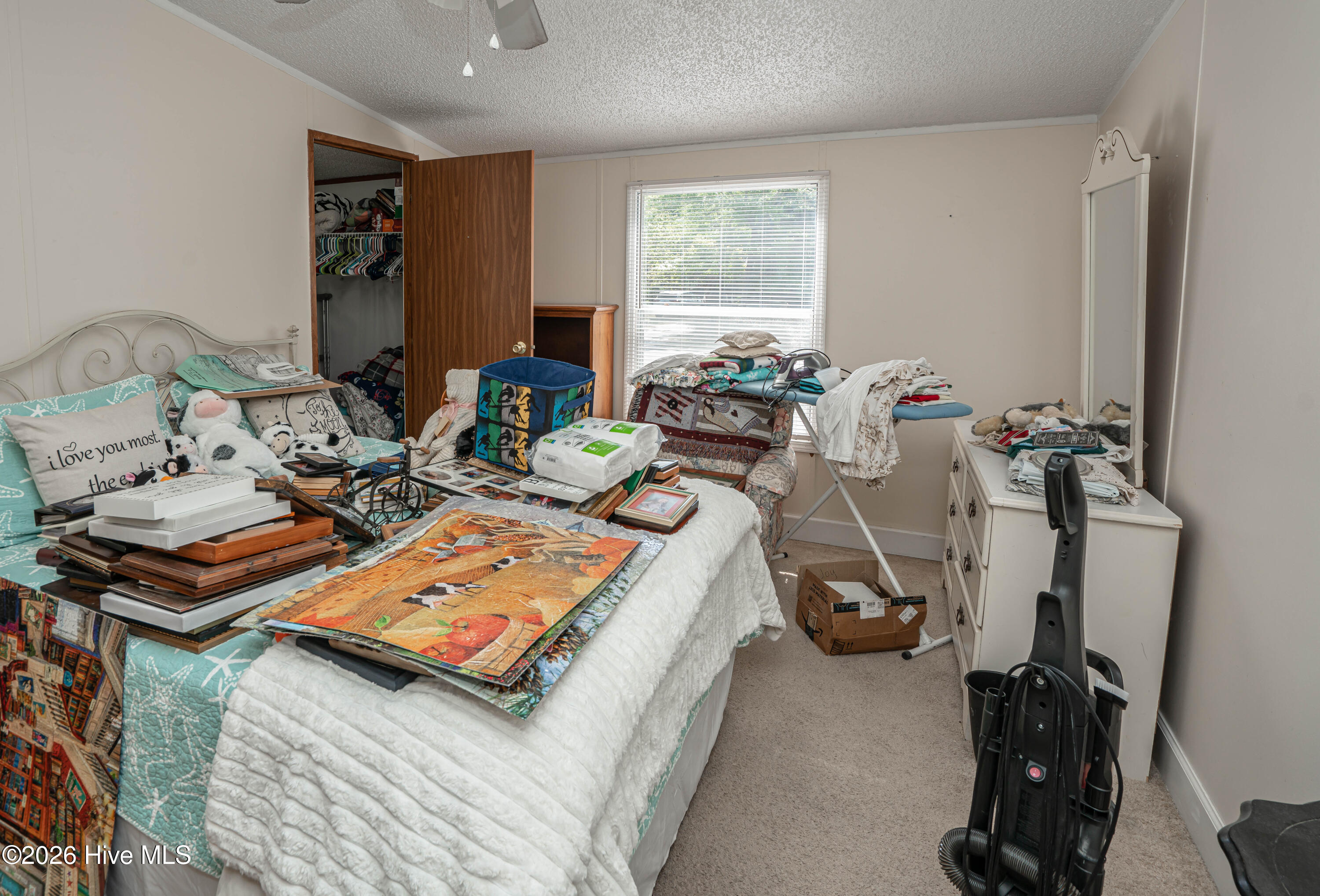 100567070 | Photo 22