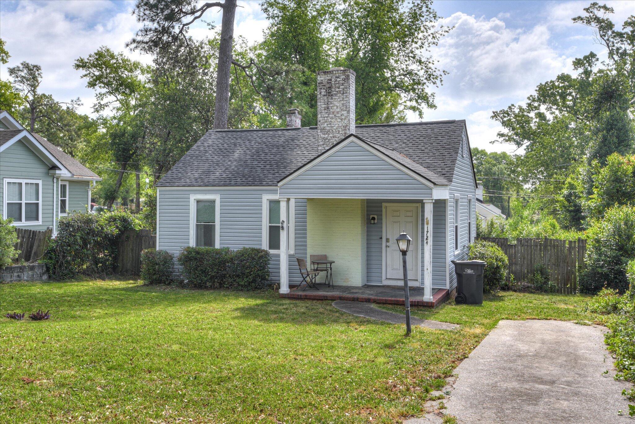 Homes for sale in Augusta, GA | 1724 Oak Dr, Augusta, GA 30904 | MLS# 98256268