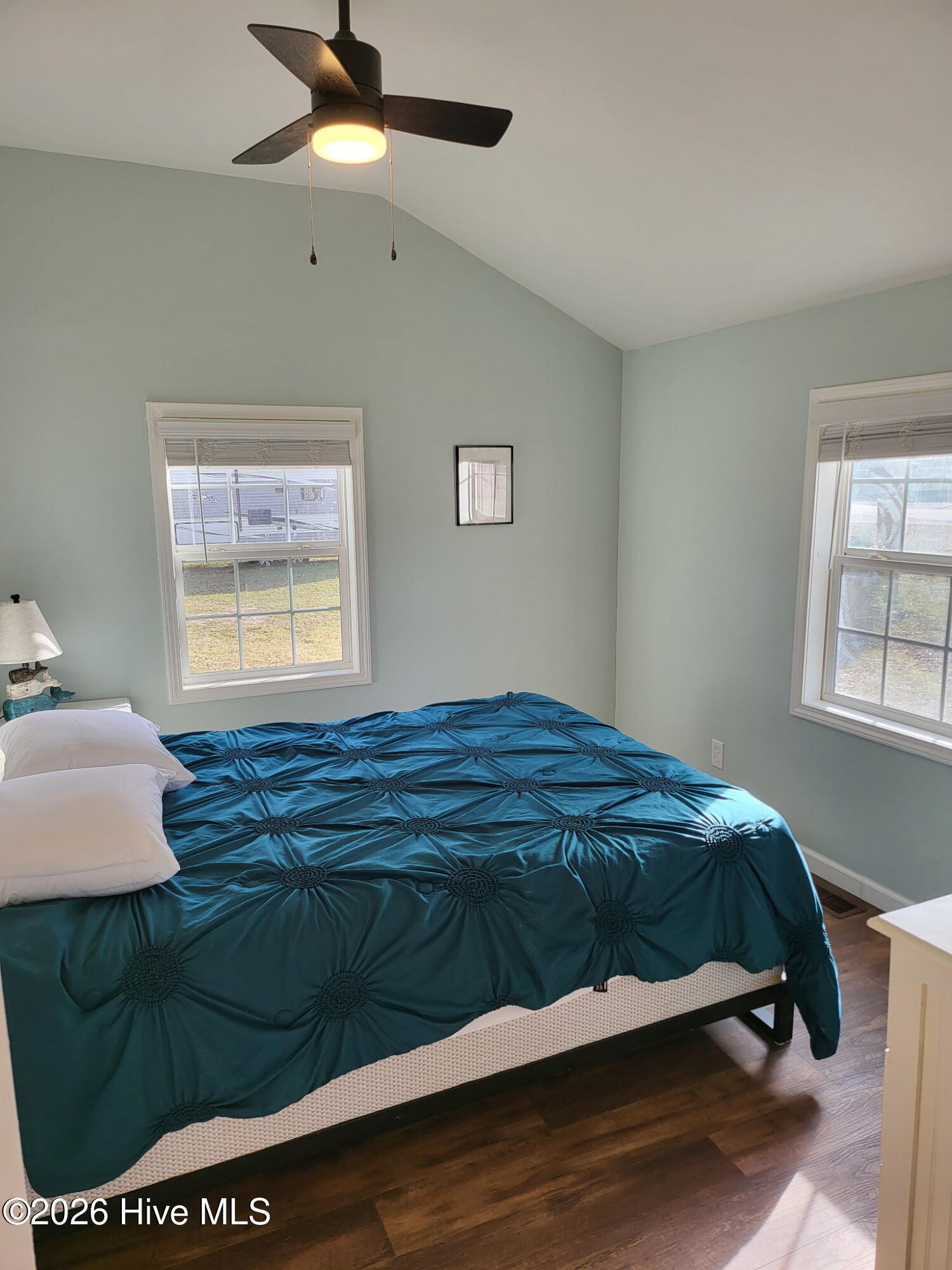 100553707 | Photo 14