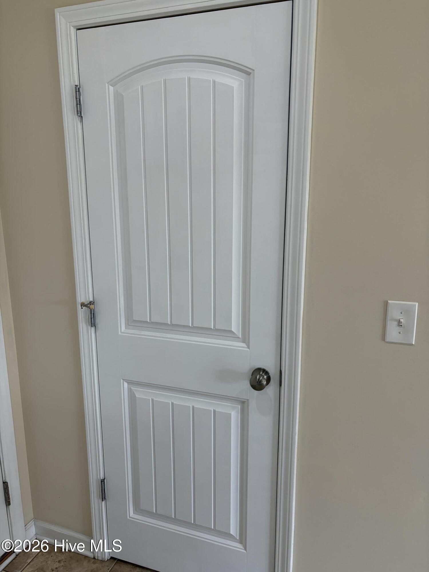 100561039 | Photo 10