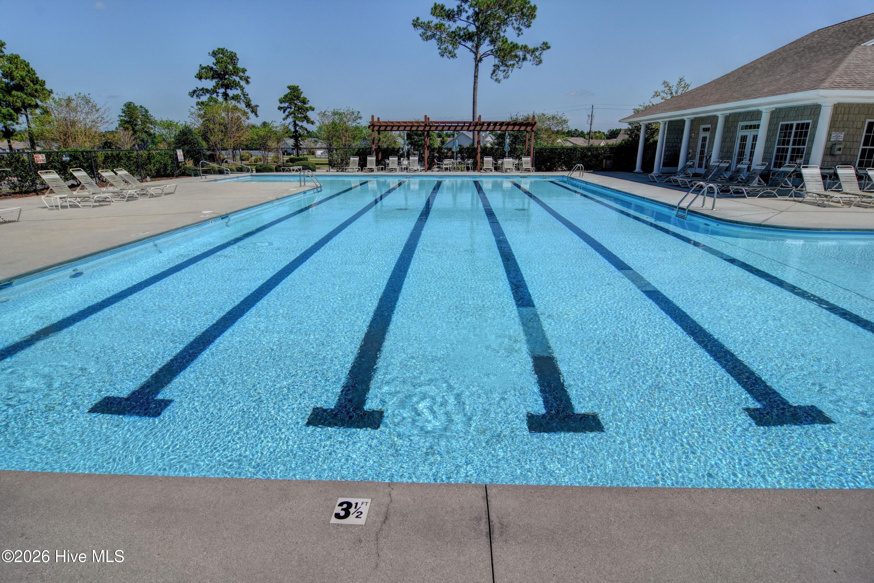 100561513 | Photo 39