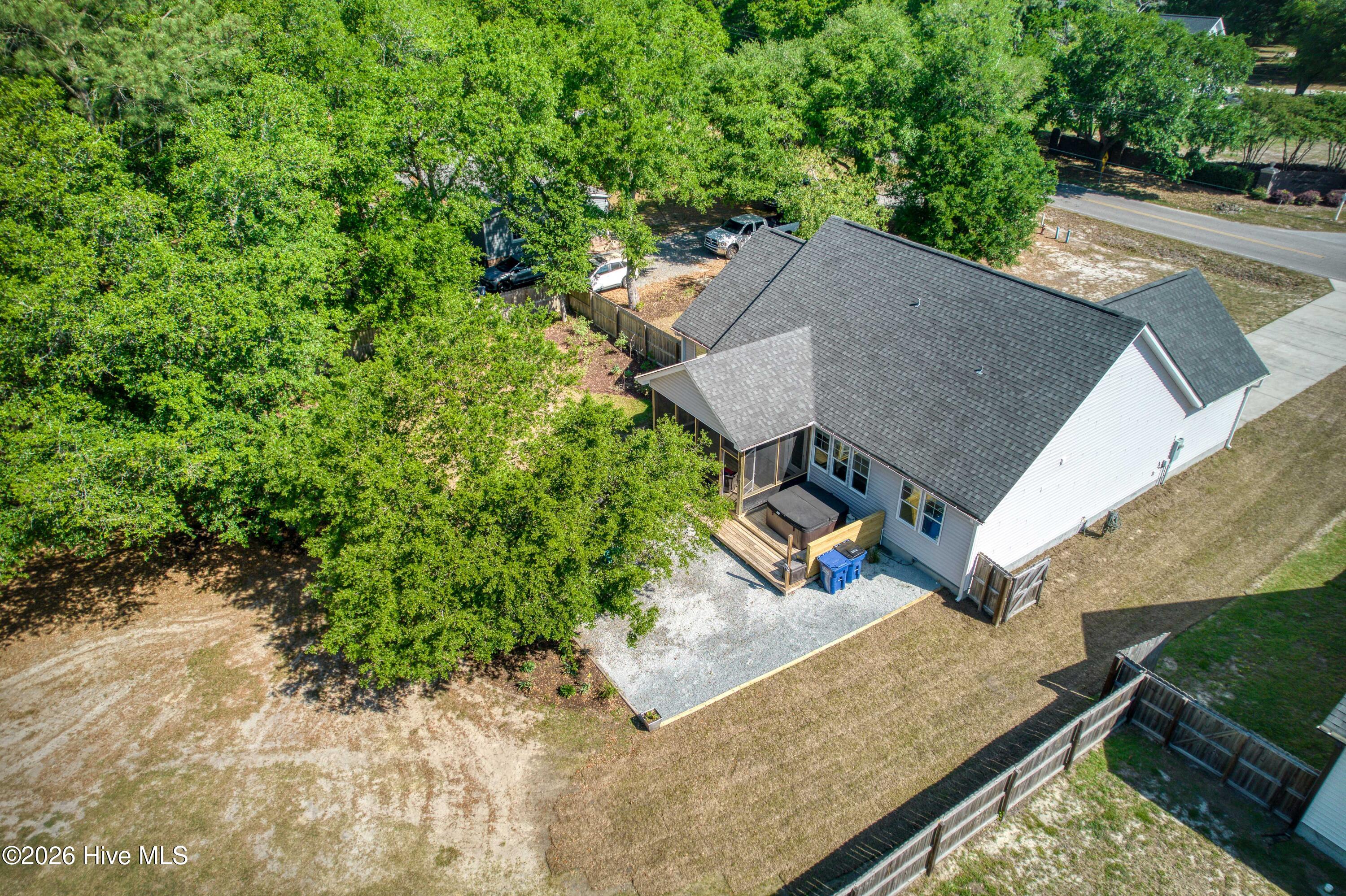 100569284 | Photo 62