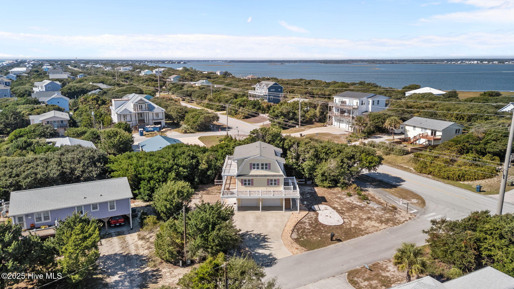 100537842 | Photo 43