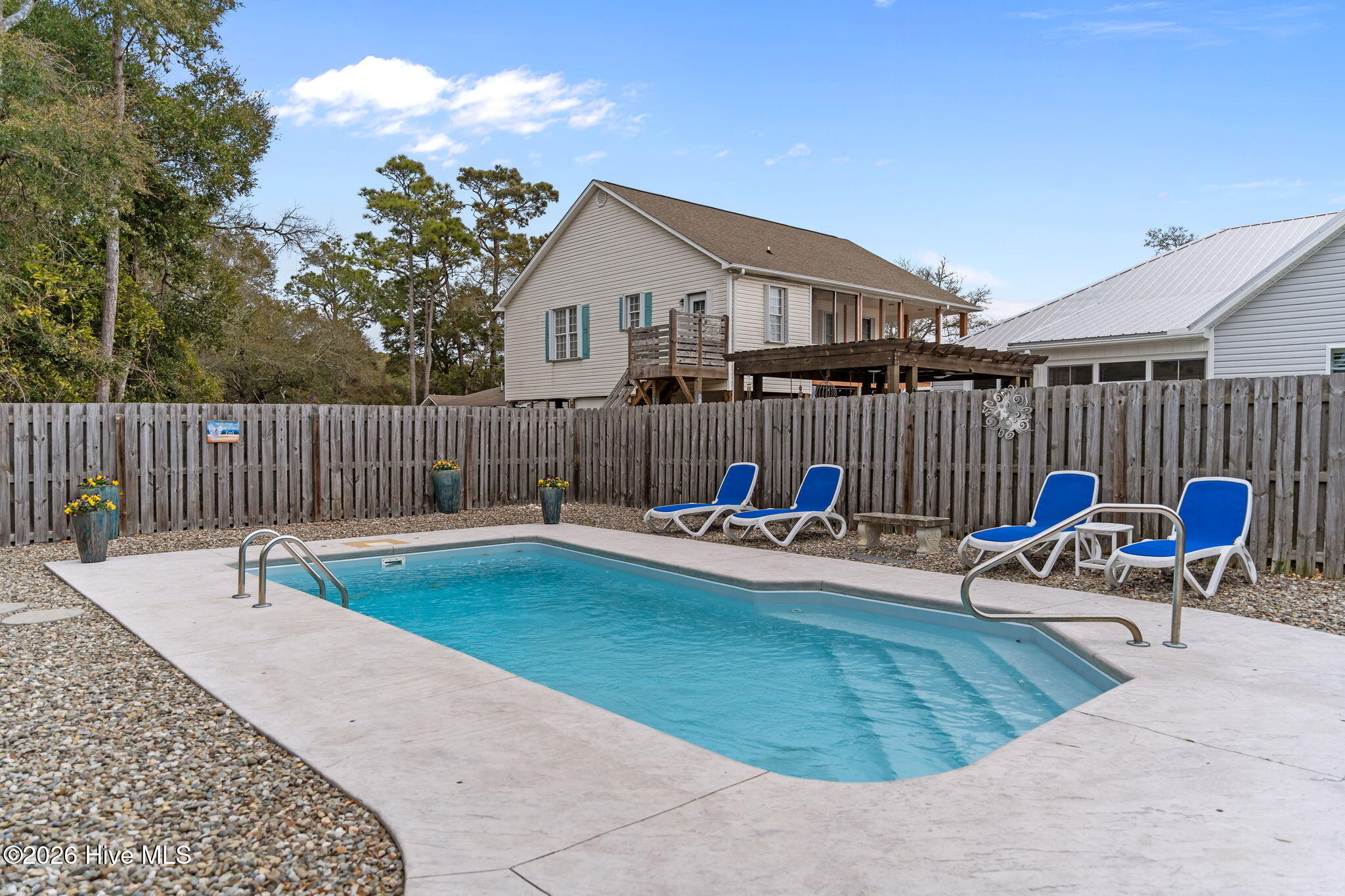 100555796 | Photo 43