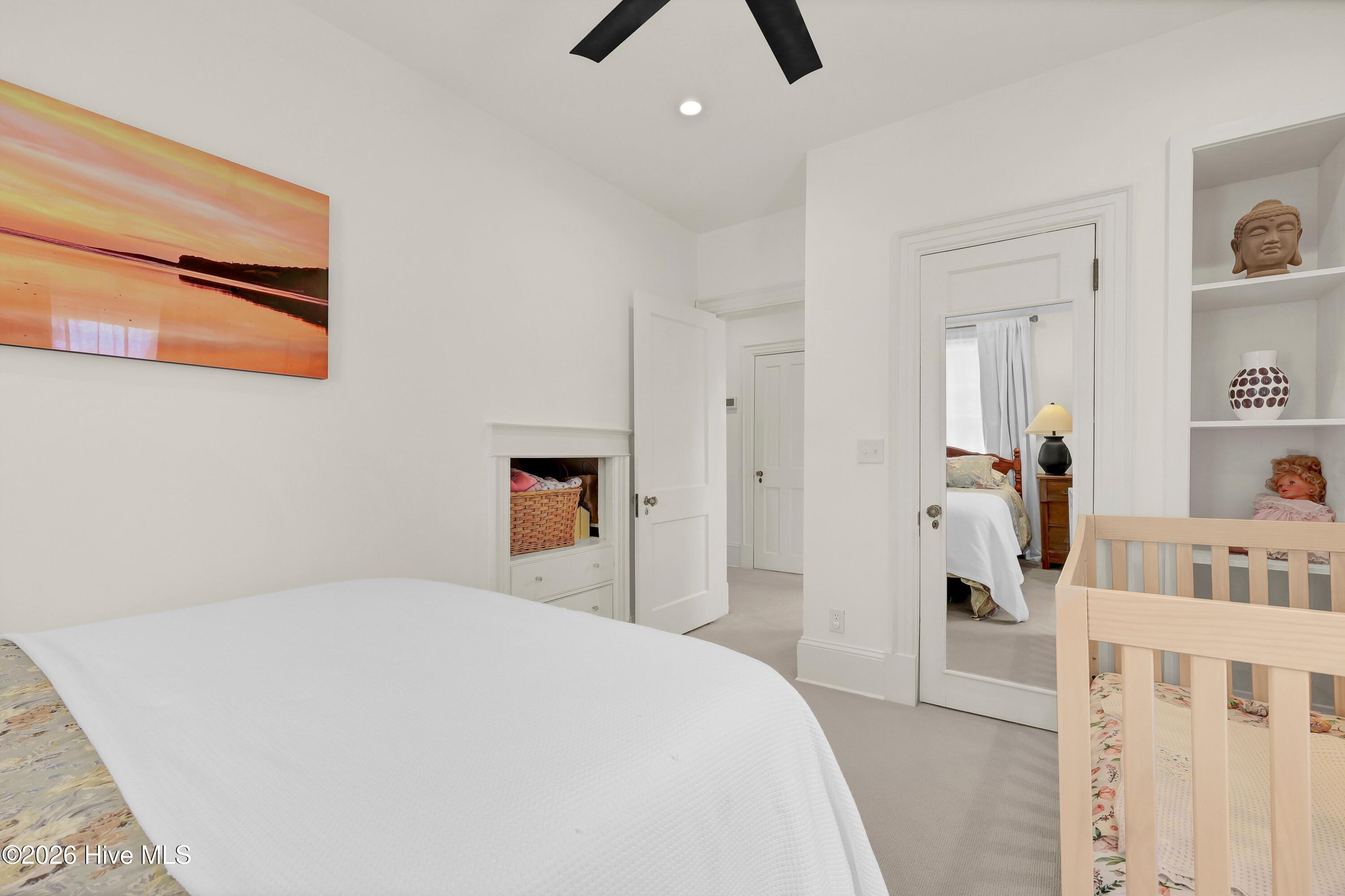 100570649 | Photo 41