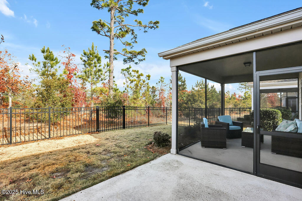 100546286 | Photo 31