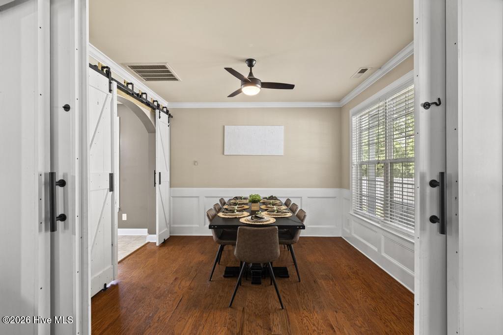 100565258 | Photo 11