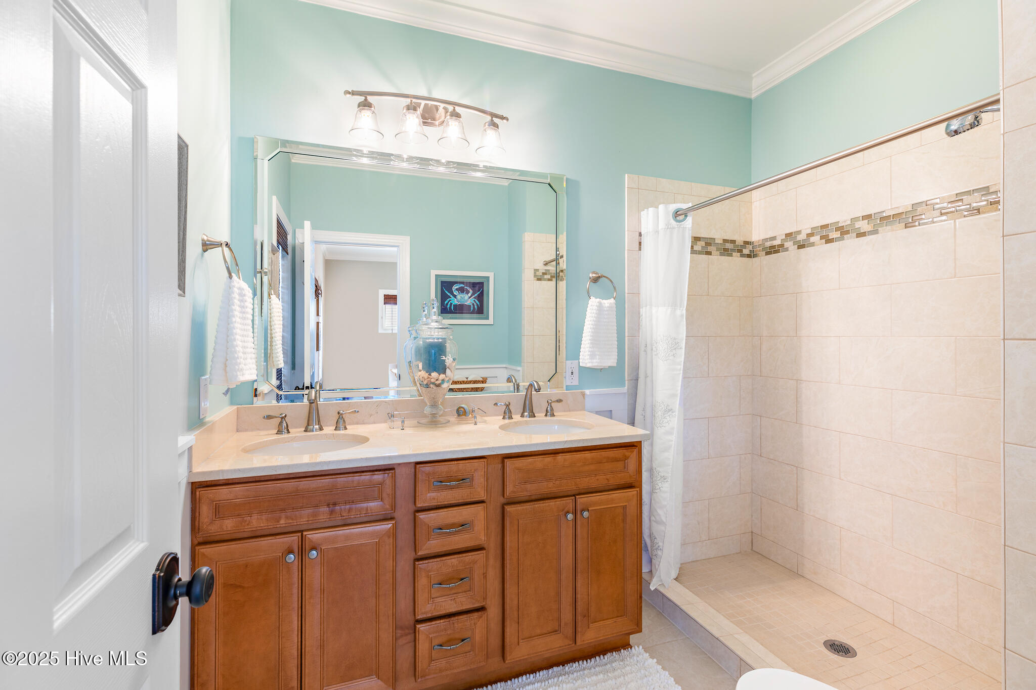 100507541 | Photo 59