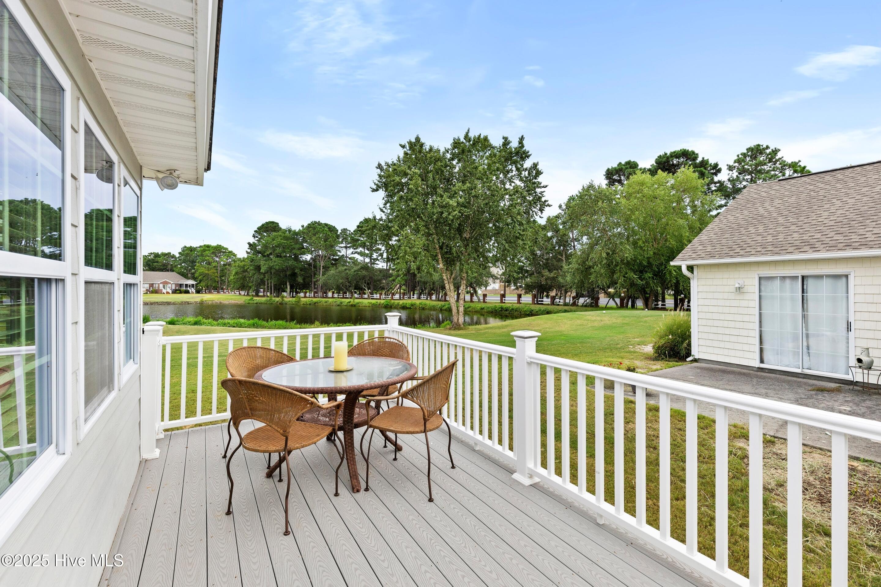 100528797 | Photo 41