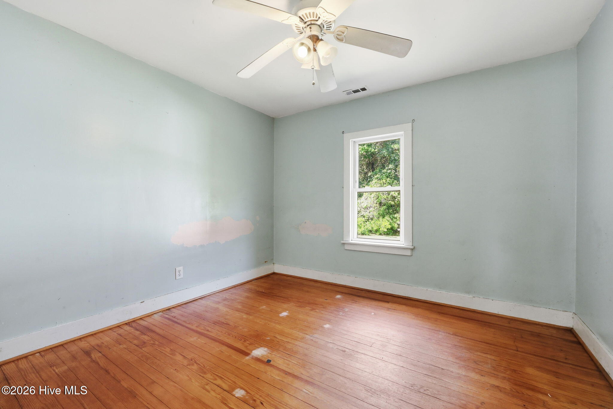 5250 Business Drive,Newport