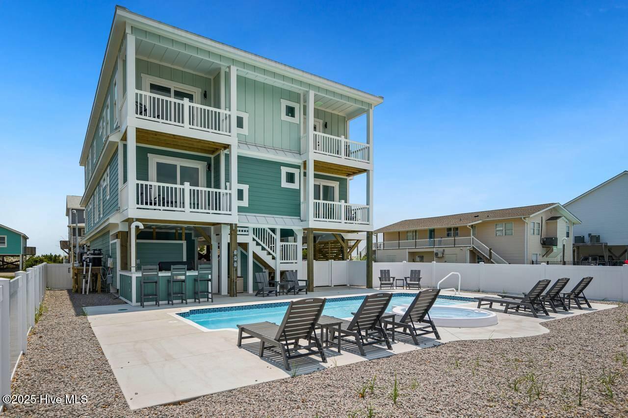 100527522 | Photo 116