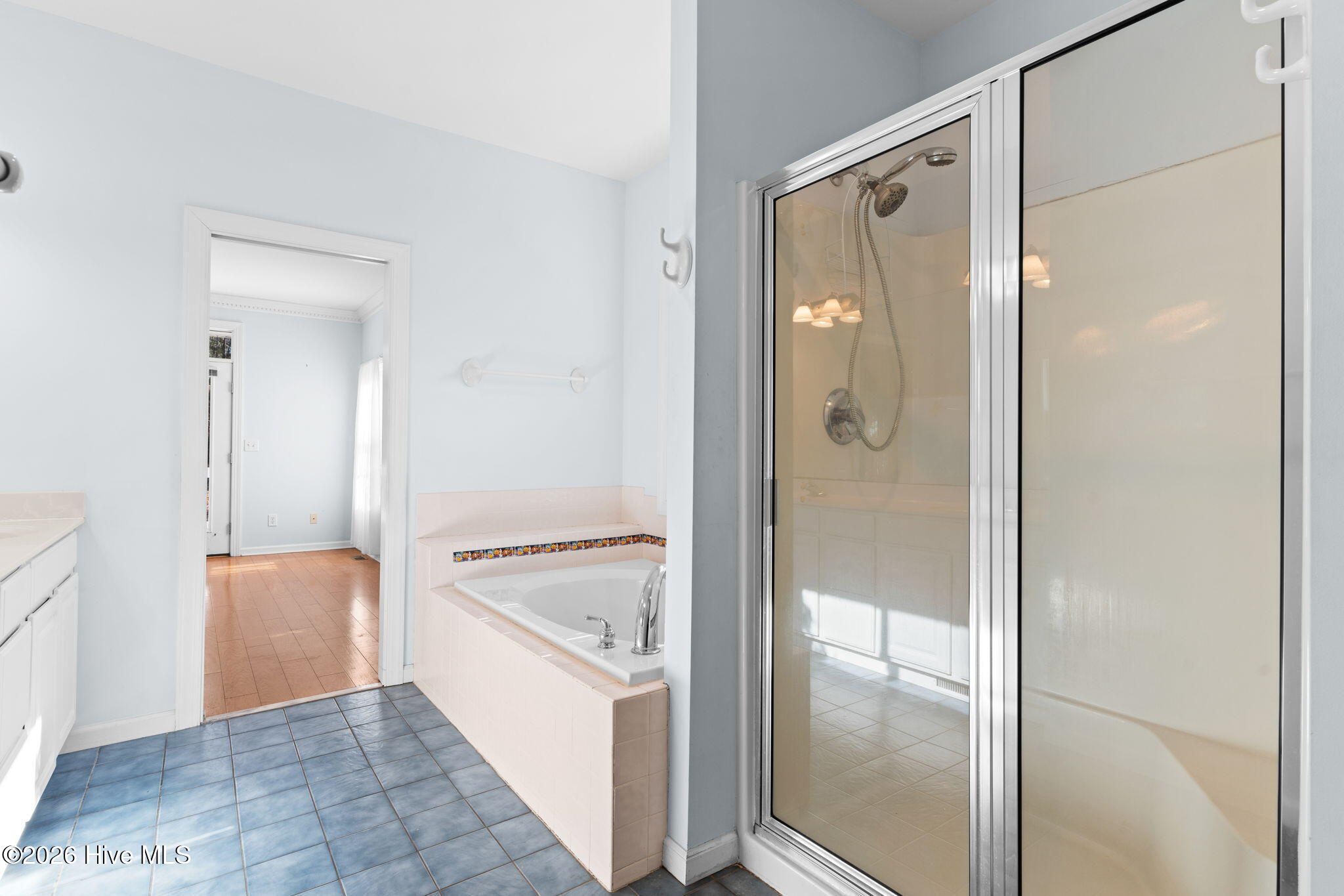 100551669 | Photo 32