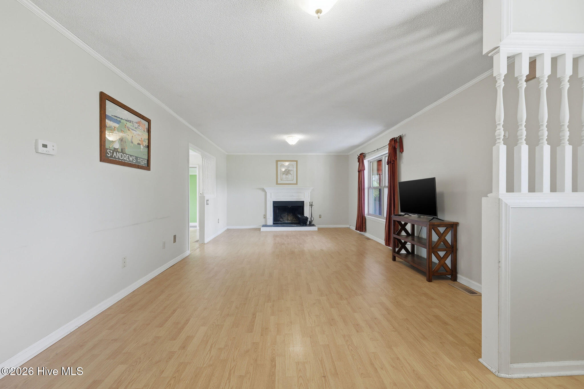 100560695 | Photo 11