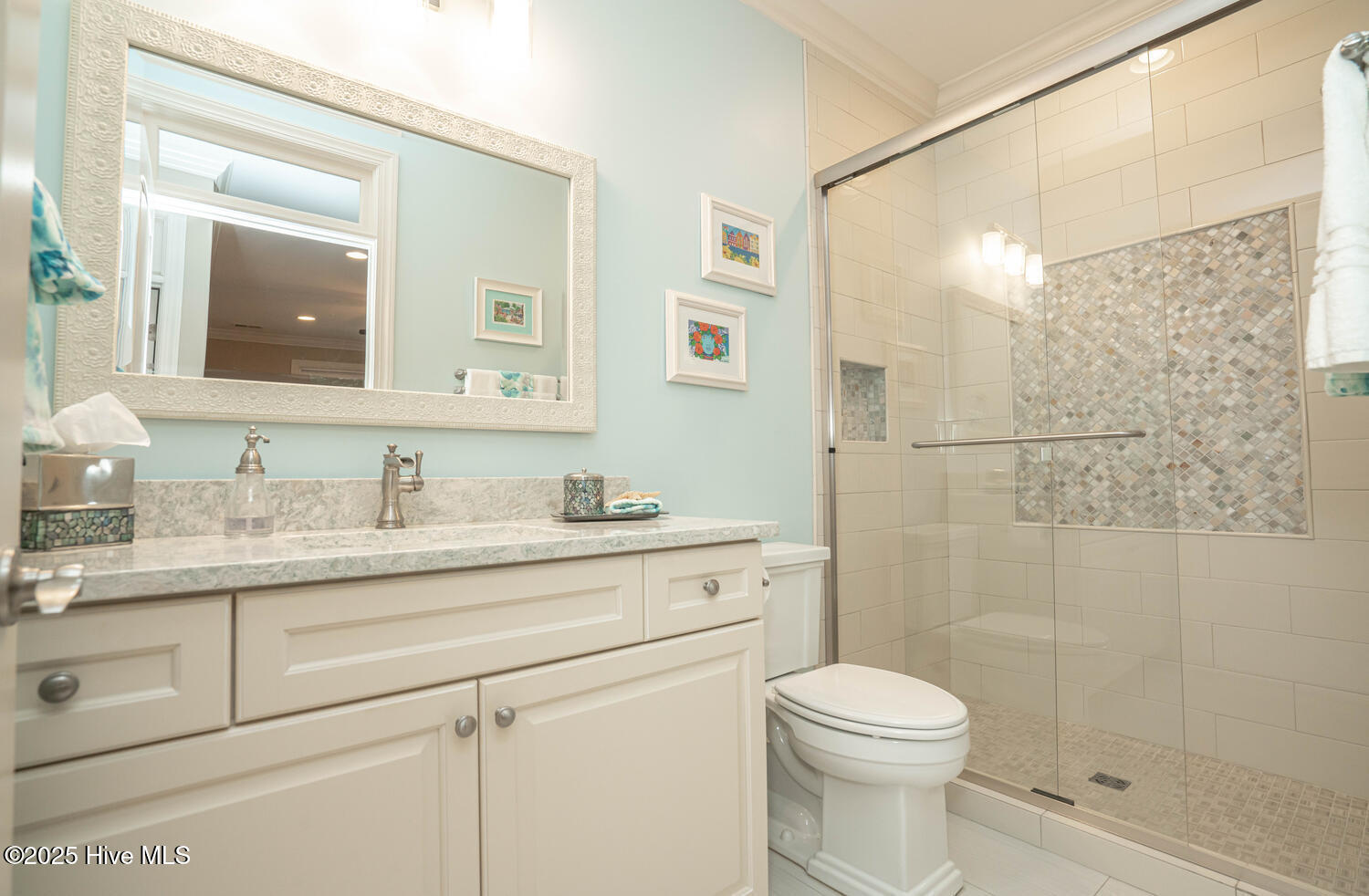 100514685 | Photo 50