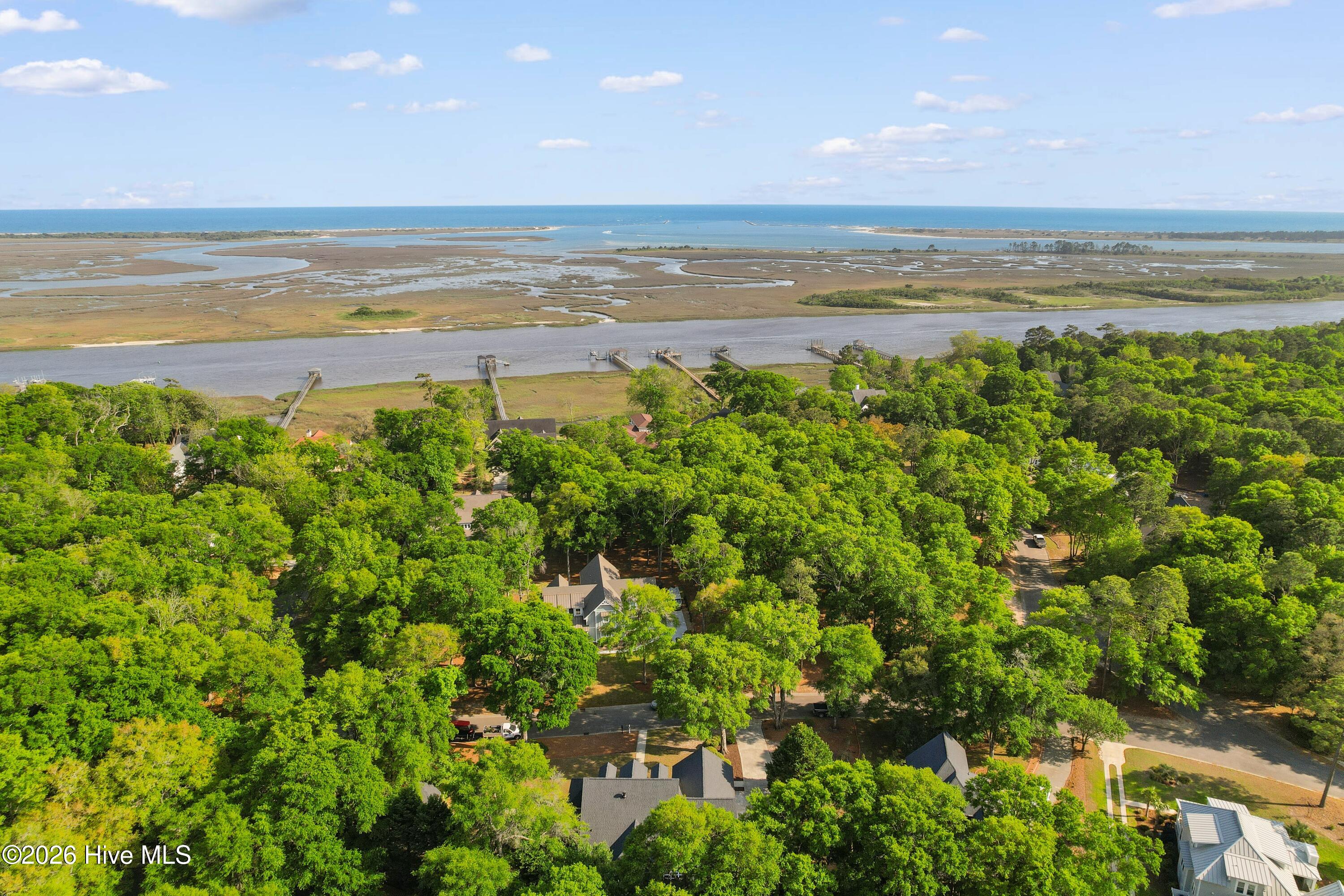 100569260 | Photo 56