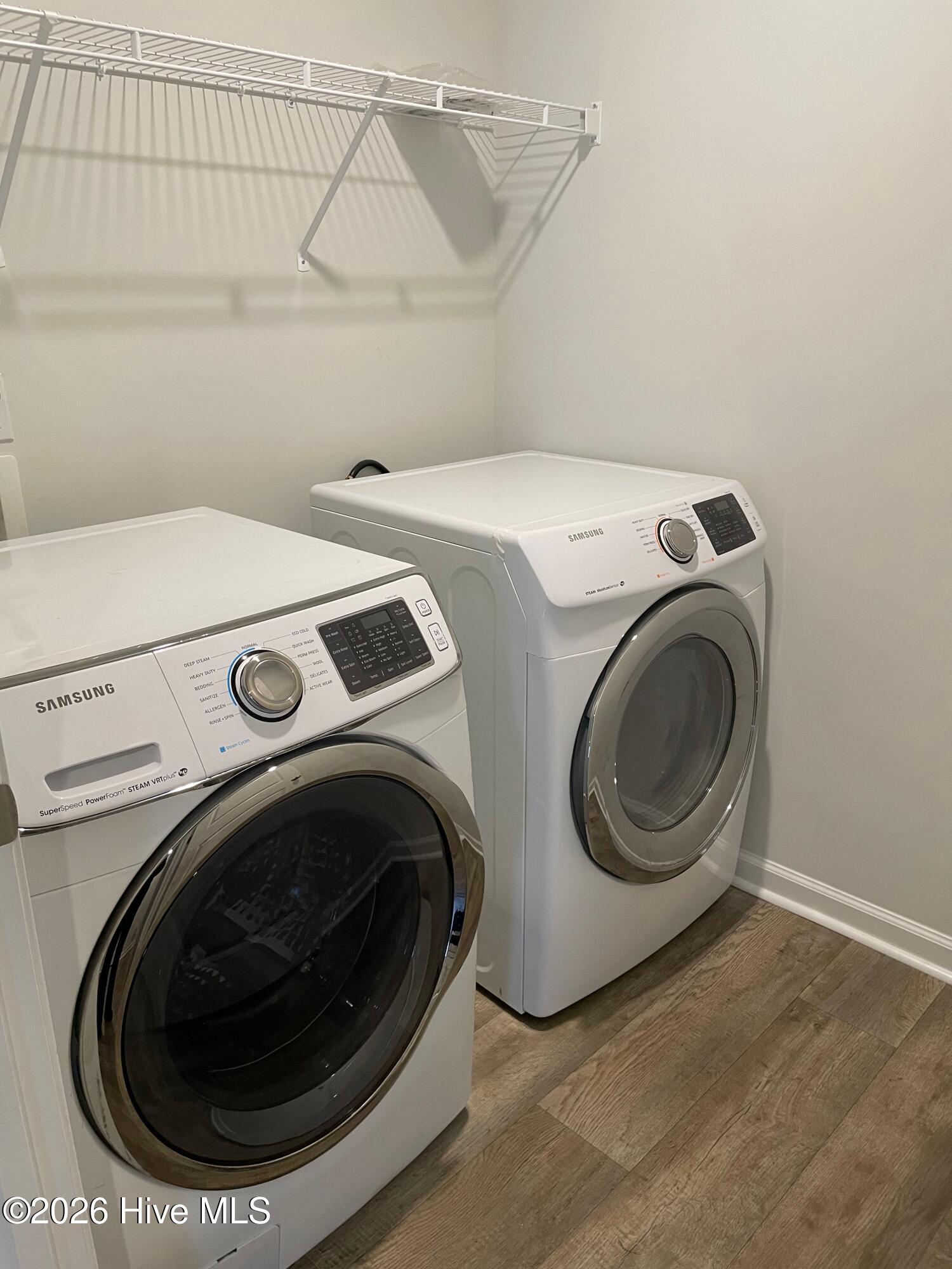 100562231 | Photo 34