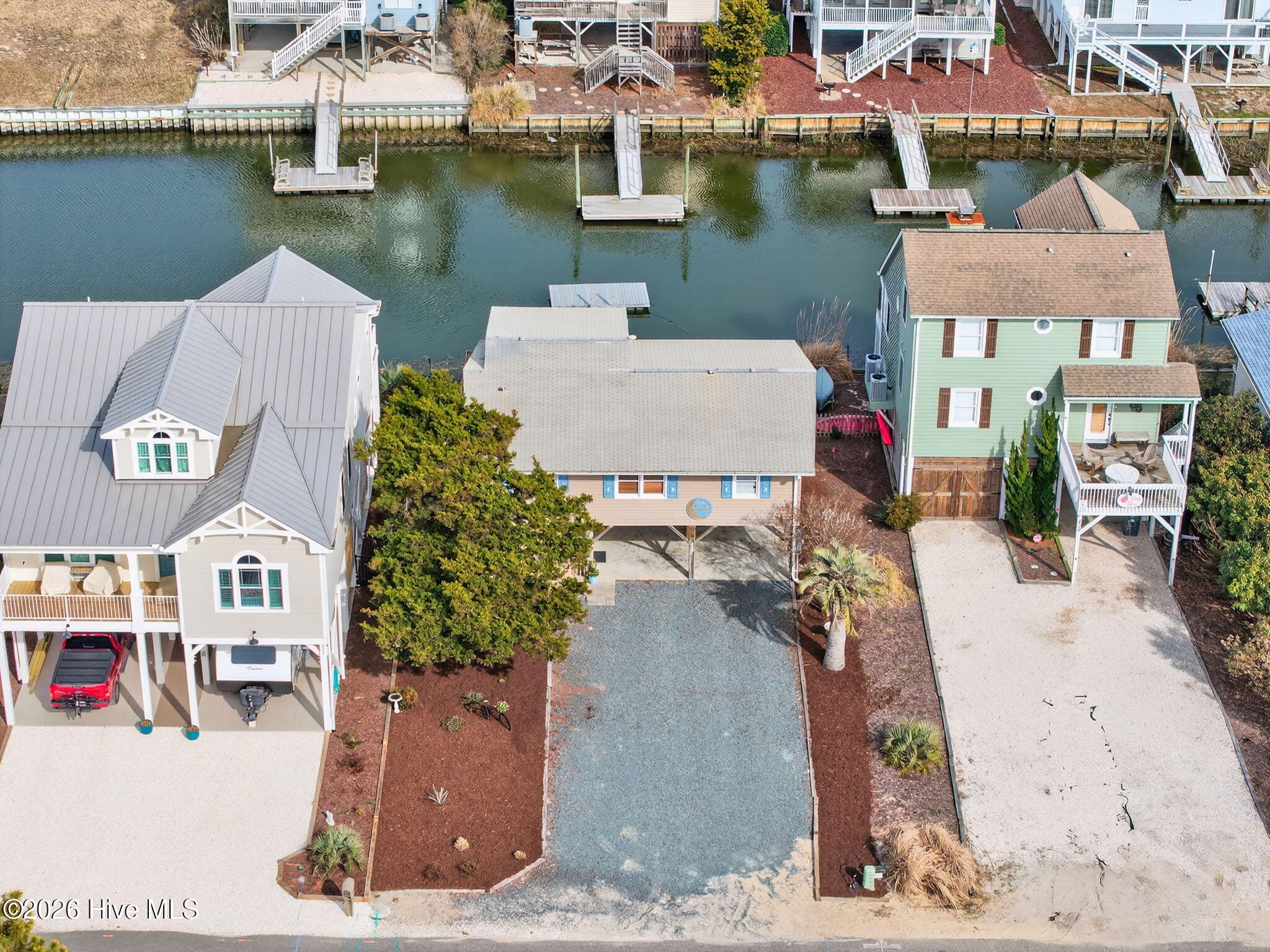 100556998 | Photo 41