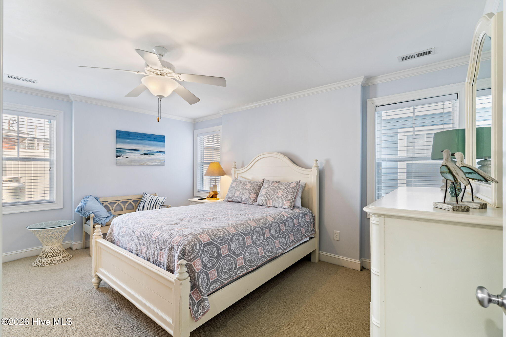 100551653 | Photo 27