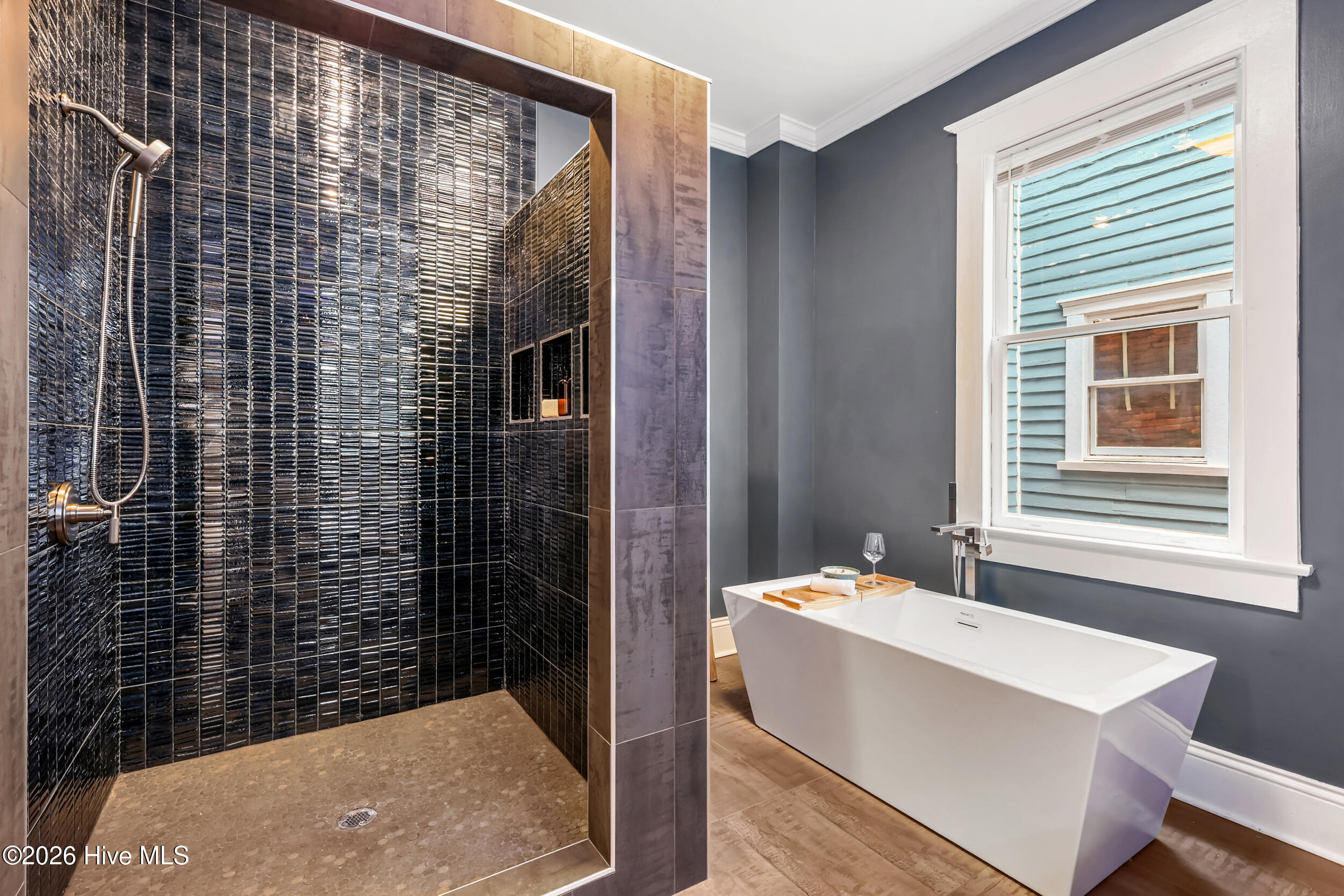 100553012 | Photo 22