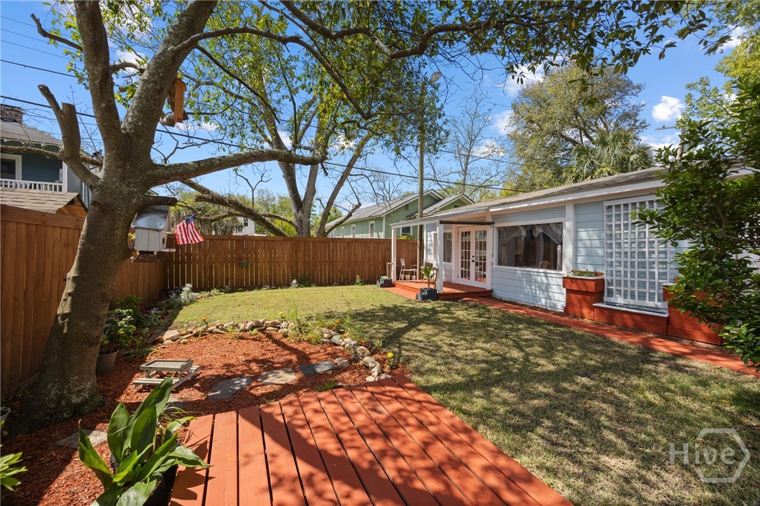 Guest House and Yard
