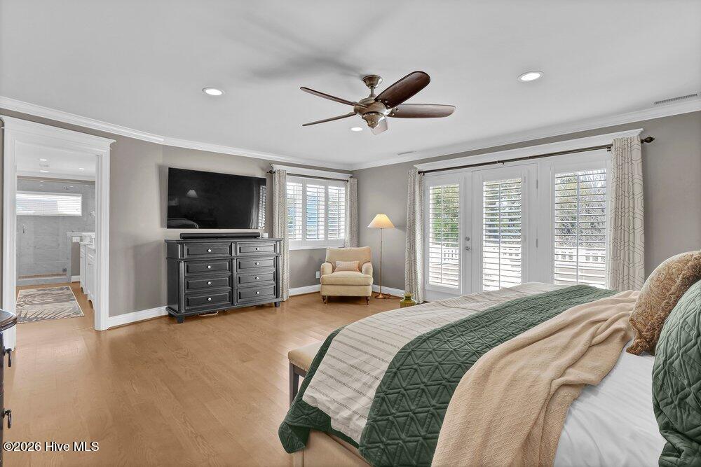 100559715 | Photo 32