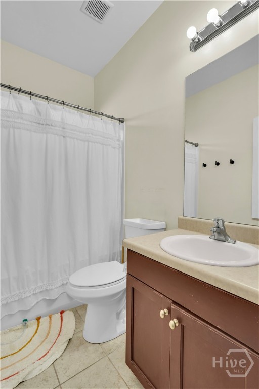 13 Twin Oaks Place