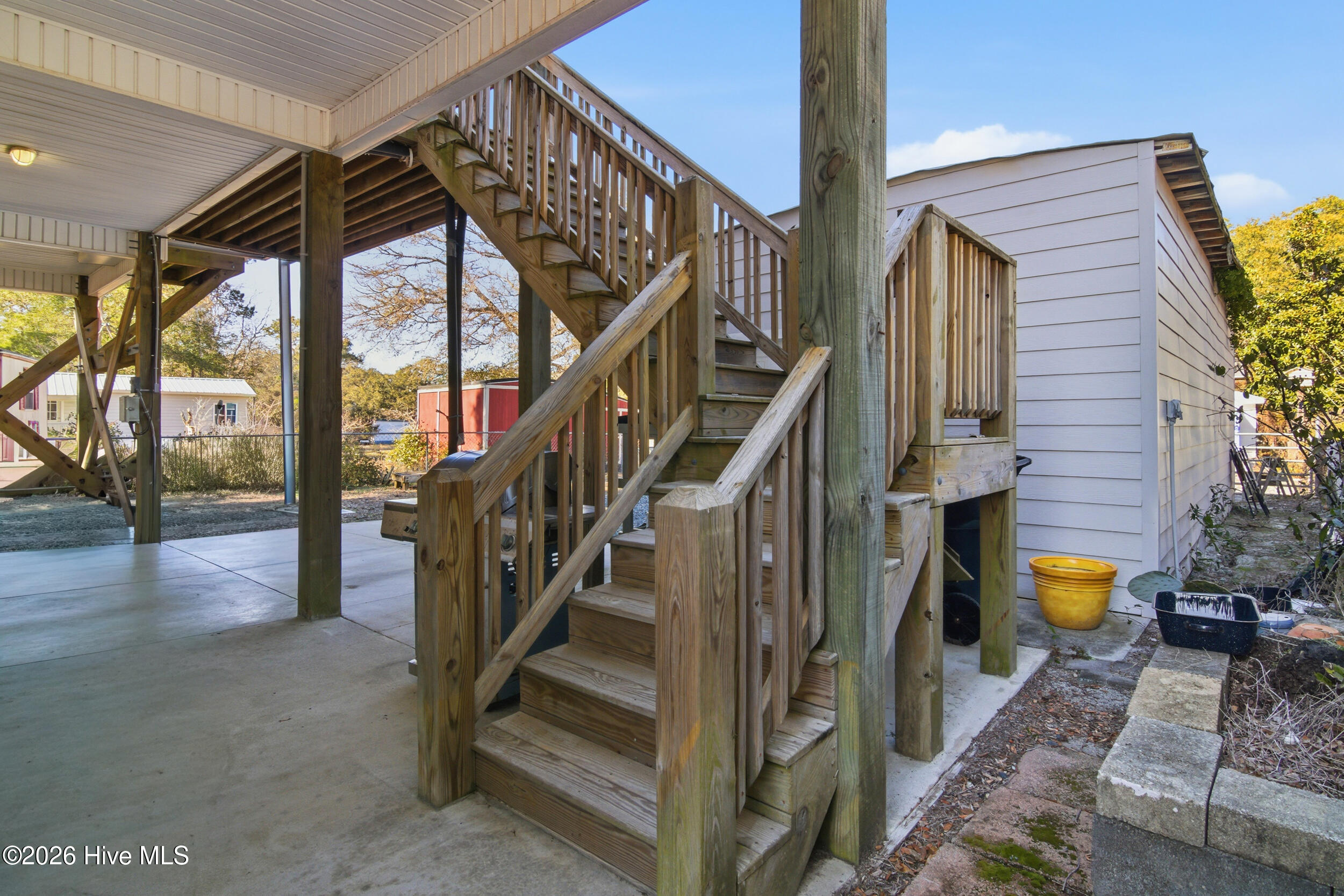 100552555 | Photo 40