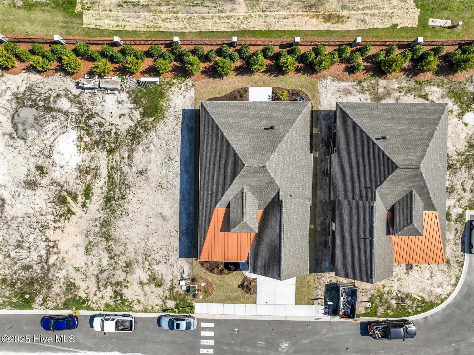 100501271 | Photo 38