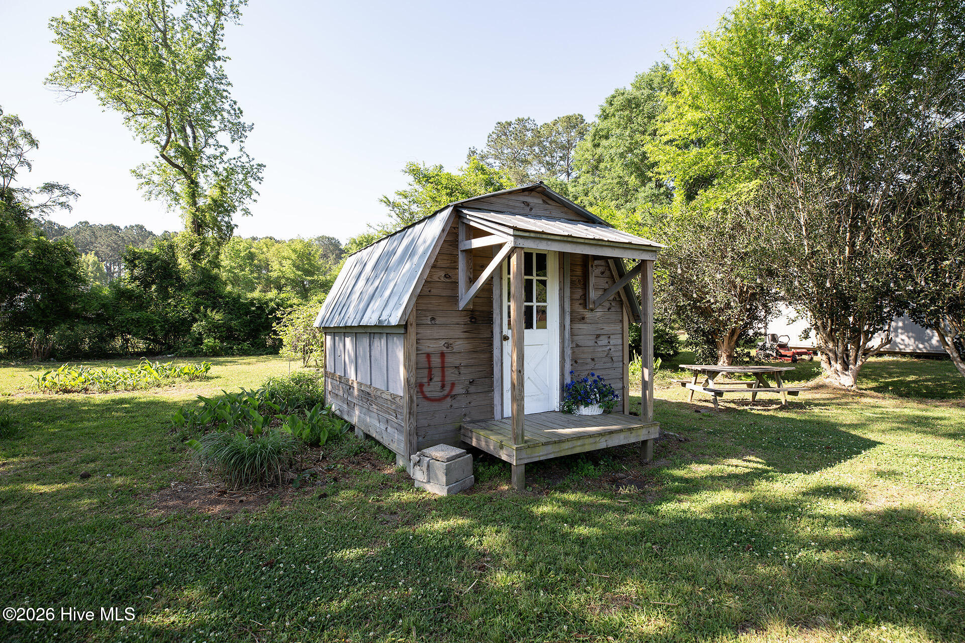 100567533 | Photo 38