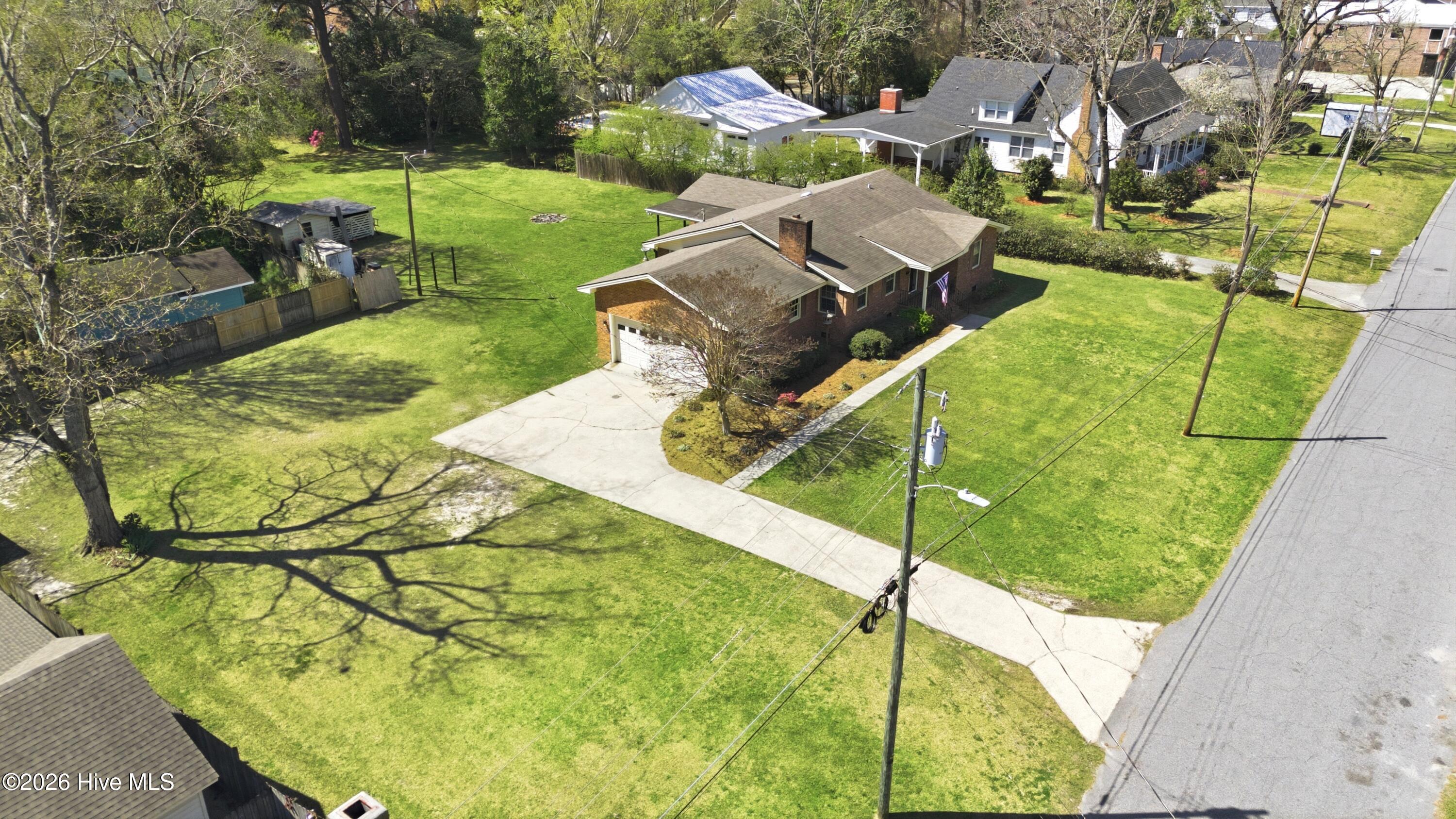 100561797 | Photo 47