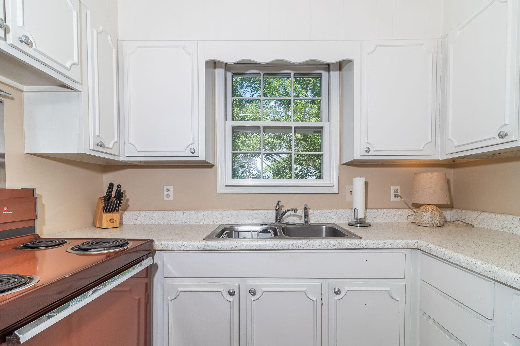 72-web-or-mls-2421 WALTON WAY ©-4200