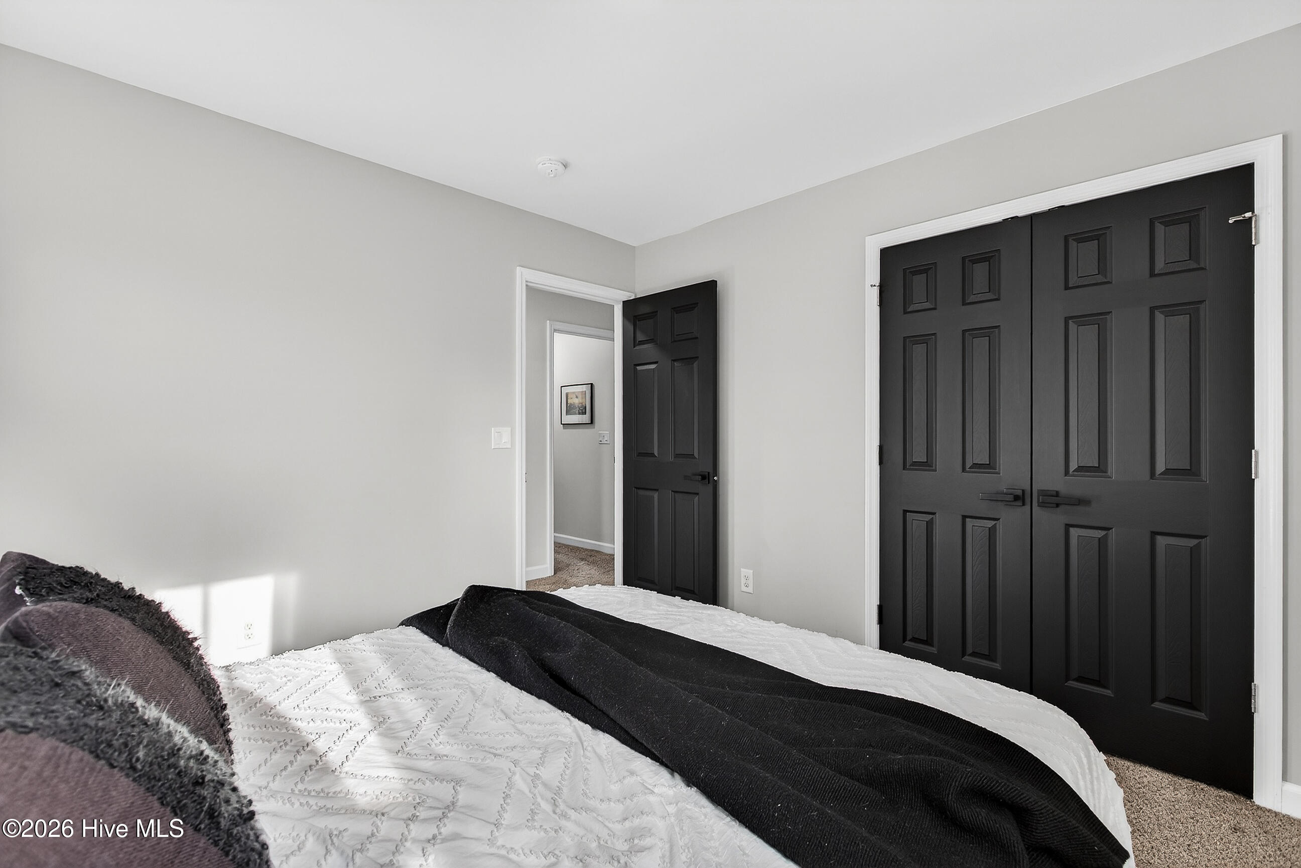 100548948 | Photo 27